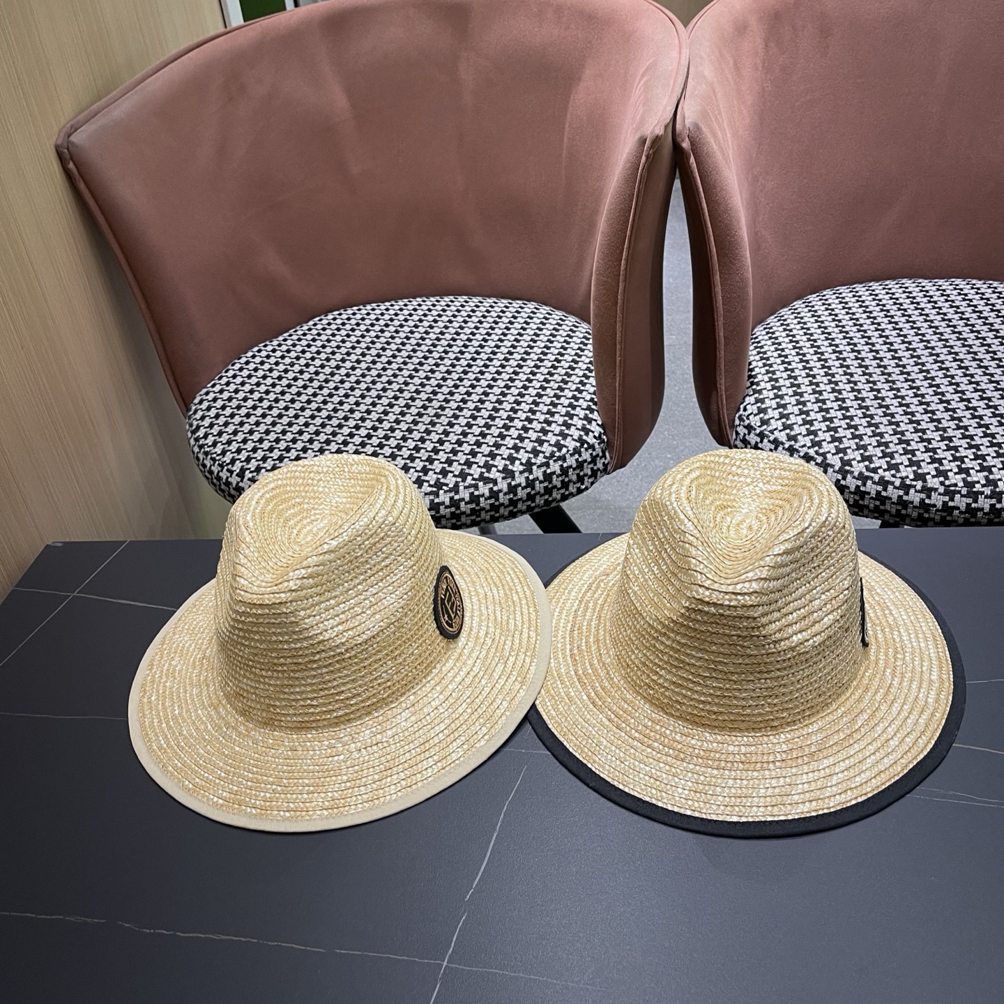 Fendi 芬迪 法式巴拿马草帽女式拍照系带海边度假大檐沙滩草编帽