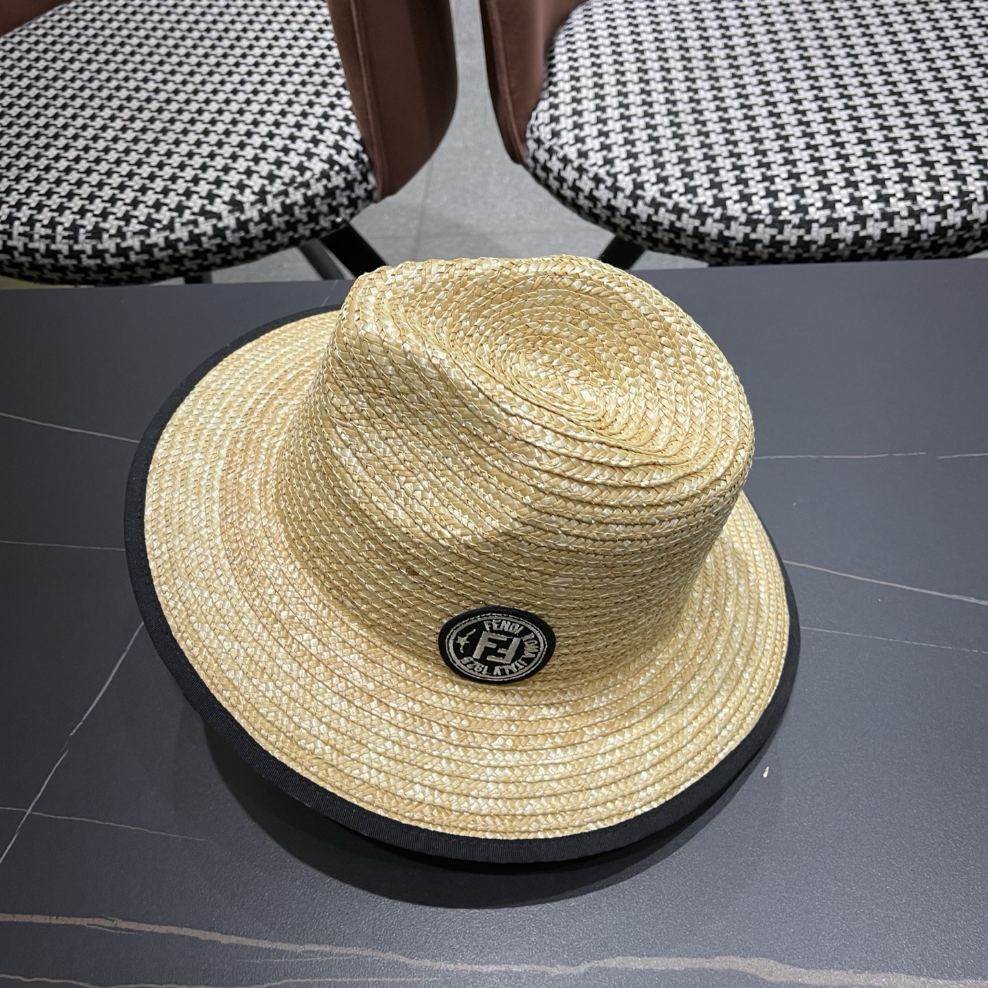 Fendi 芬迪 法式巴拿马草帽女式拍照系带海边度假大檐沙滩草编帽