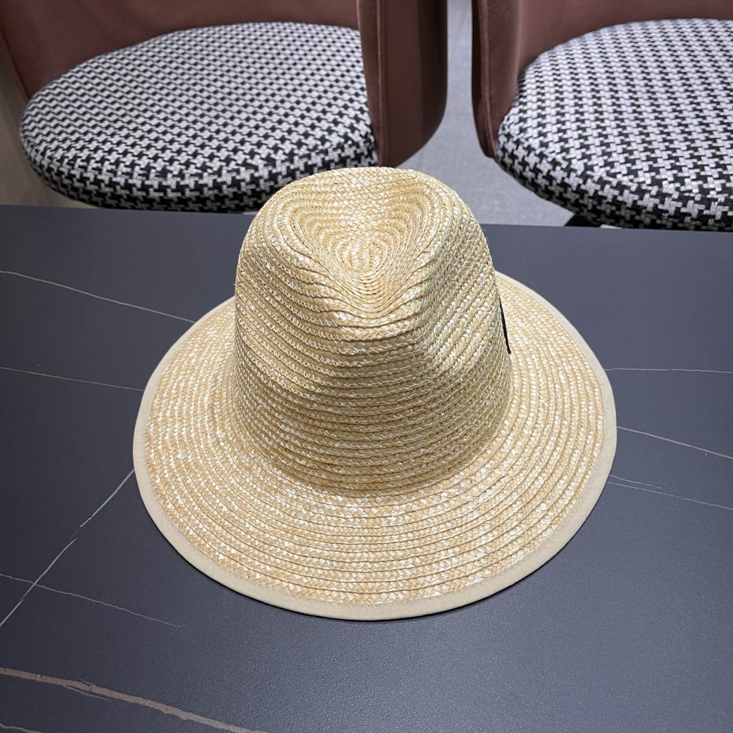 Fendi 芬迪 法式巴拿马草帽女式拍照系带海边度假大檐沙滩草编帽