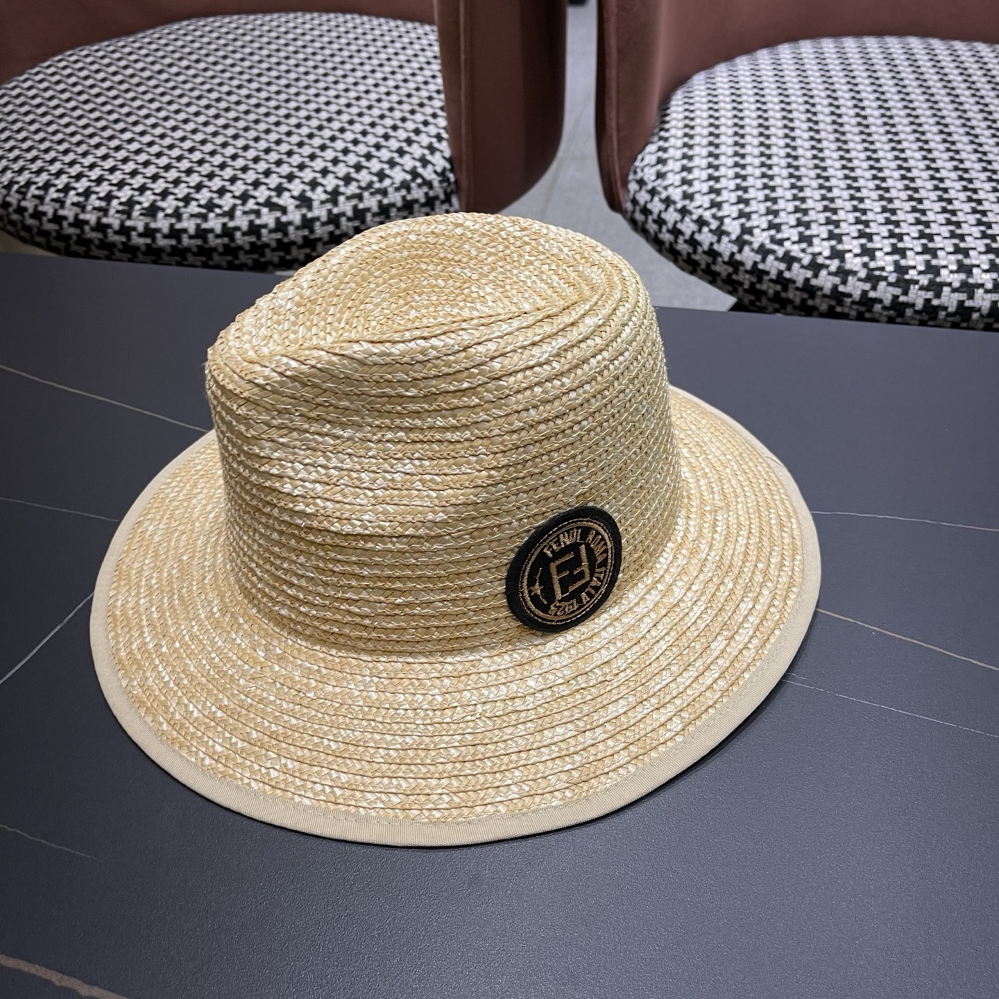 Fendi 芬迪 法式巴拿马草帽女式拍照系带海边度假大檐沙滩草编帽