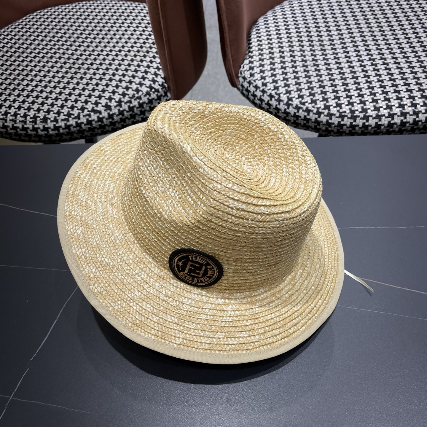 Fendi 芬迪 法式巴拿马草帽女式拍照系带海边度假大檐沙滩草编帽