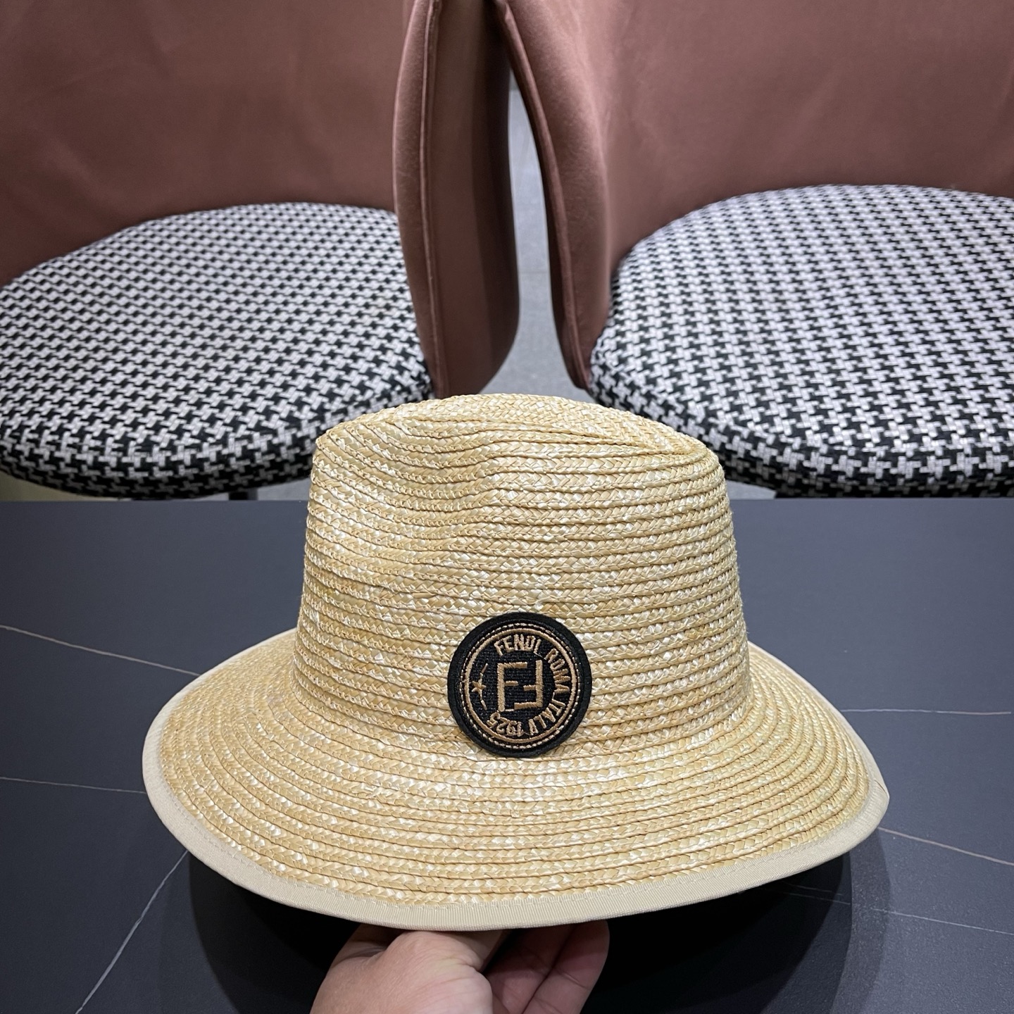 Fendi 芬迪 法式巴拿马草帽女式拍照系带海边度假大檐沙滩草编帽