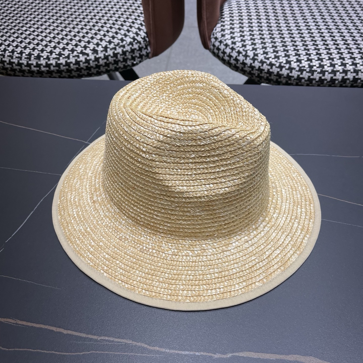 Fendi 芬迪 法式巴拿马草帽女式拍照系带海边度假大檐沙滩草编帽