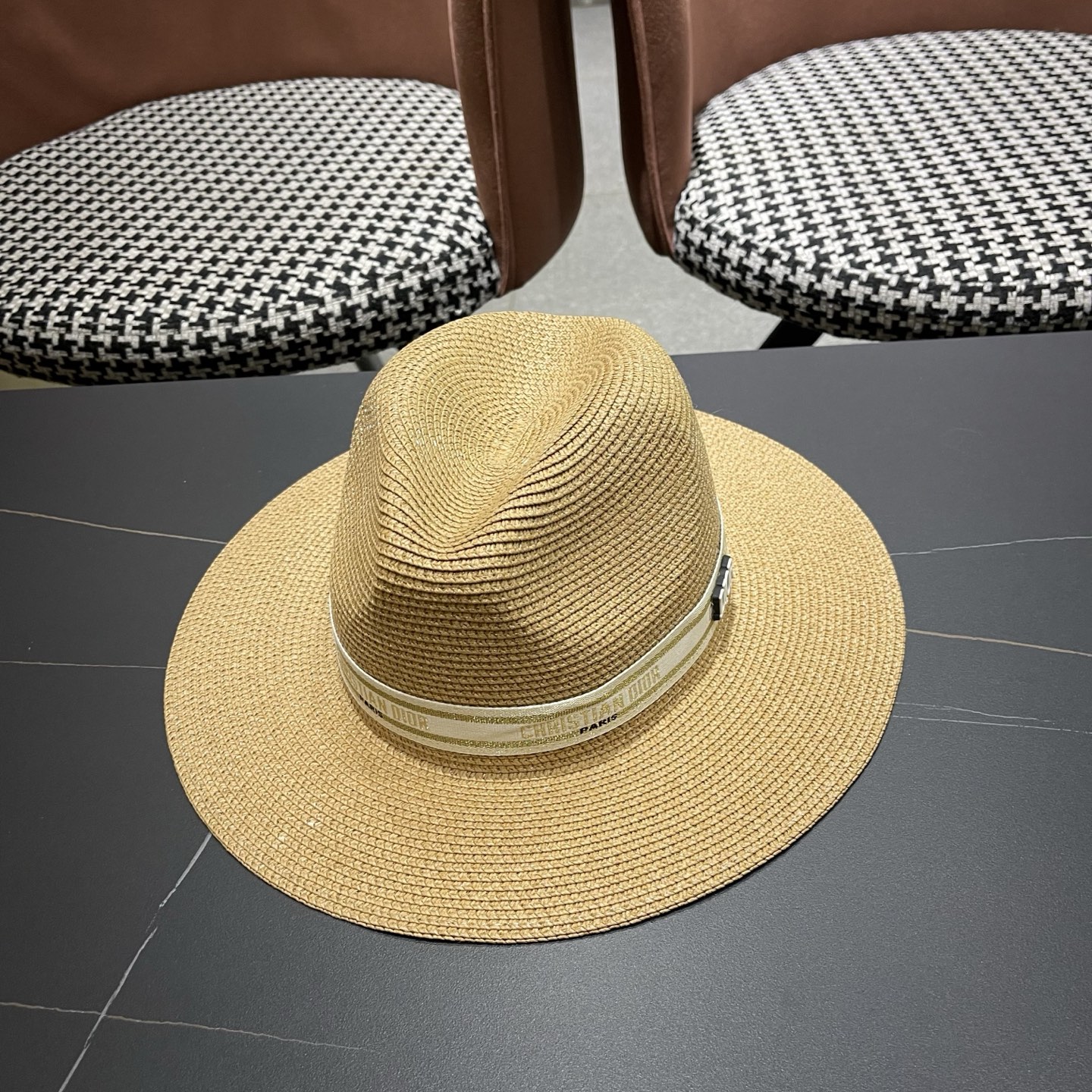 Dior迪奥 夏季草帽平檐草编沙滩帽子英伦遮阳亲子礼帽男女