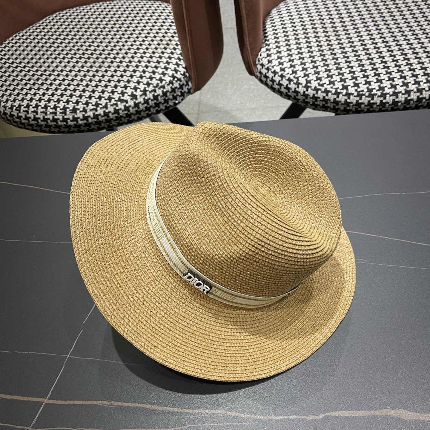 Dior迪奥 夏季草帽平檐草编沙滩帽子英伦遮阳亲子礼帽男女