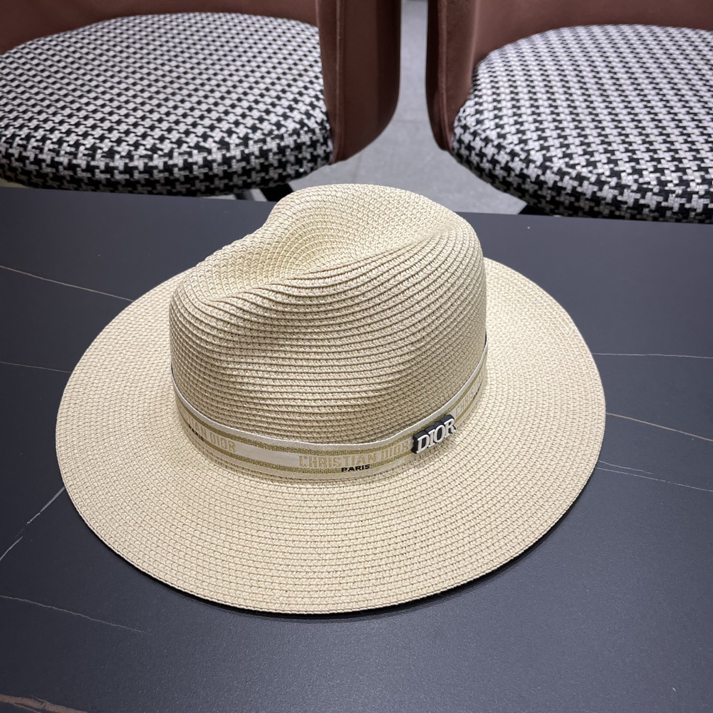 Dior迪奥 夏季草帽平檐草编沙滩帽子英伦遮阳亲子礼帽男女