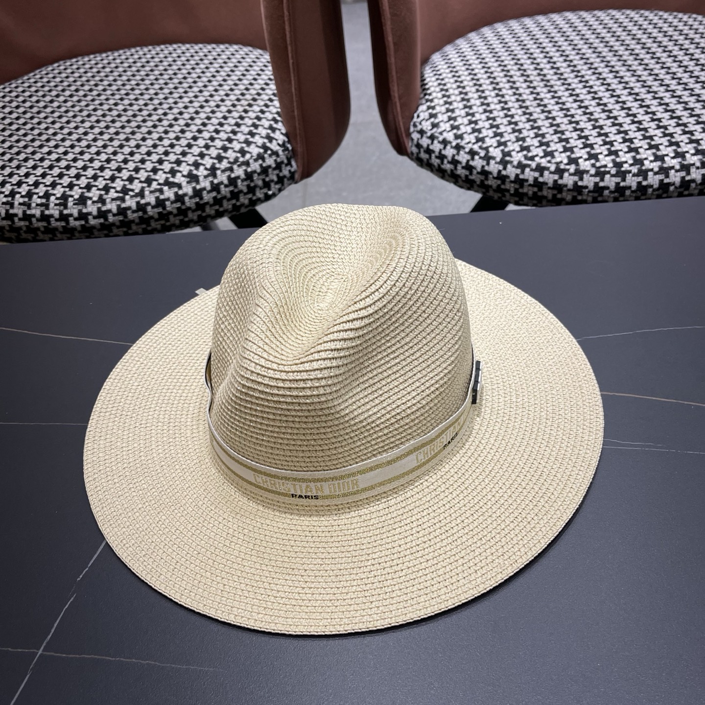 Dior迪奥 夏季草帽平檐草编沙滩帽子英伦遮阳亲子礼帽男女