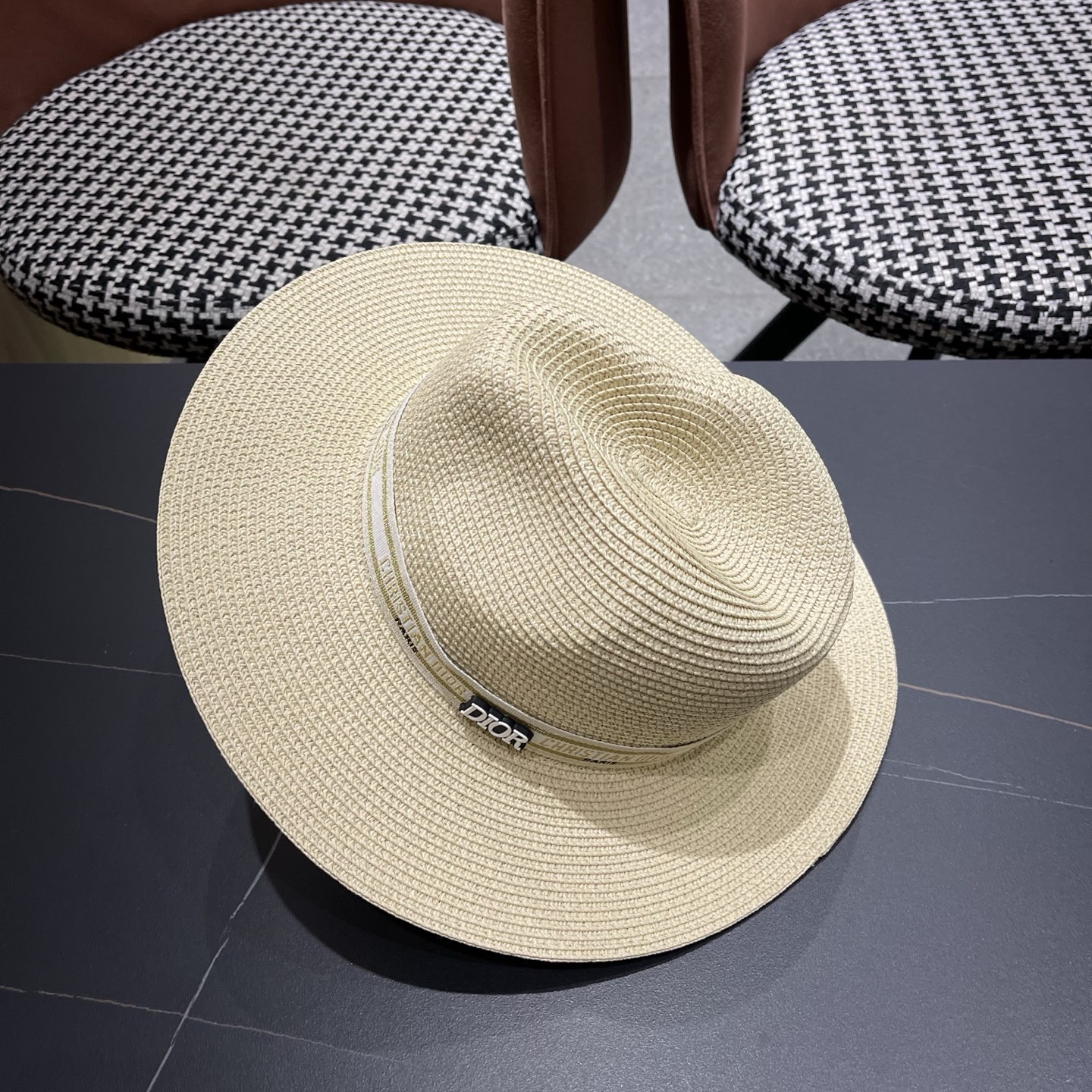 Dior迪奥 夏季草帽平檐草编沙滩帽子英伦遮阳亲子礼帽男女