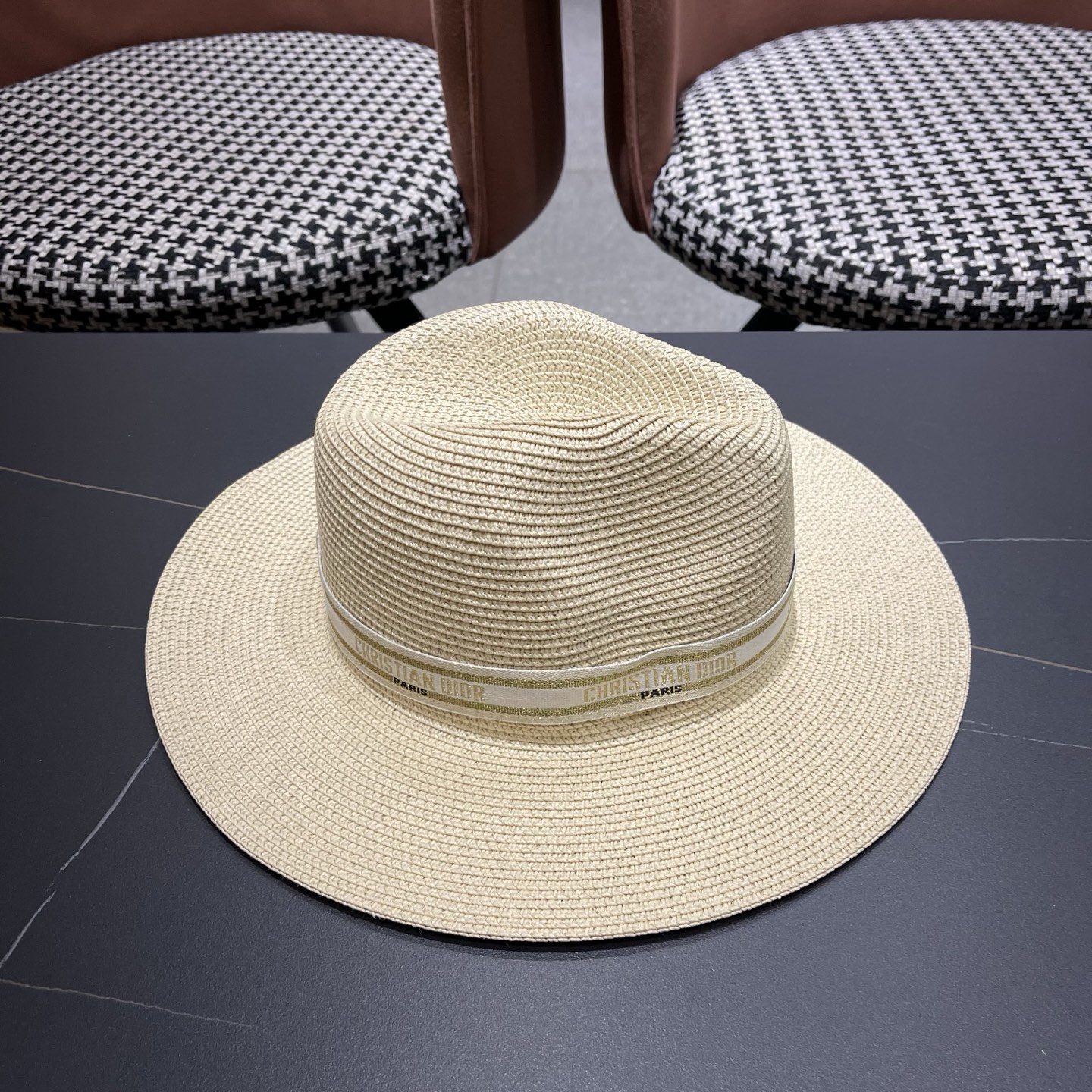 Dior迪奥 夏季草帽平檐草编沙滩帽子英伦遮阳亲子礼帽男女