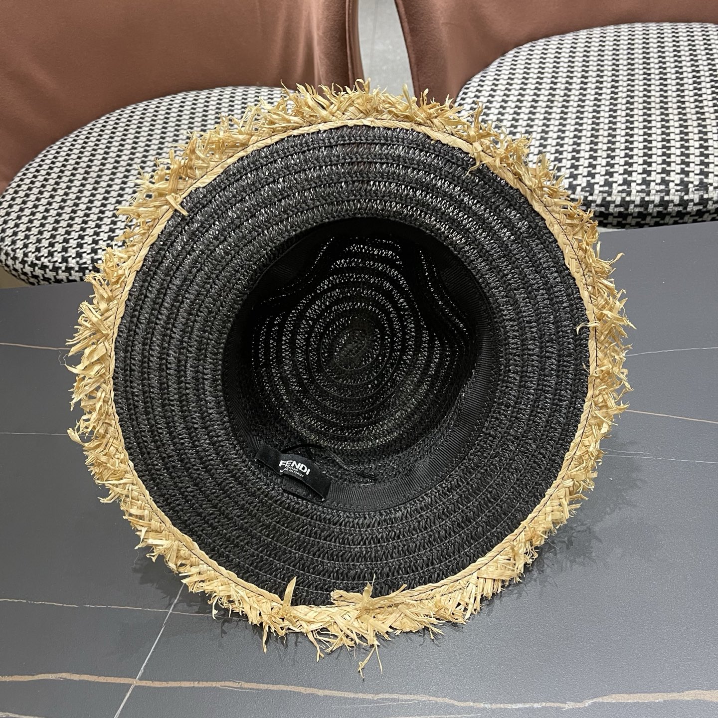 FENDI芬迪 英伦复古巴拿马毛边草帽女春夏遮阳防晒爵士礼帽出游沙滩度假帽子