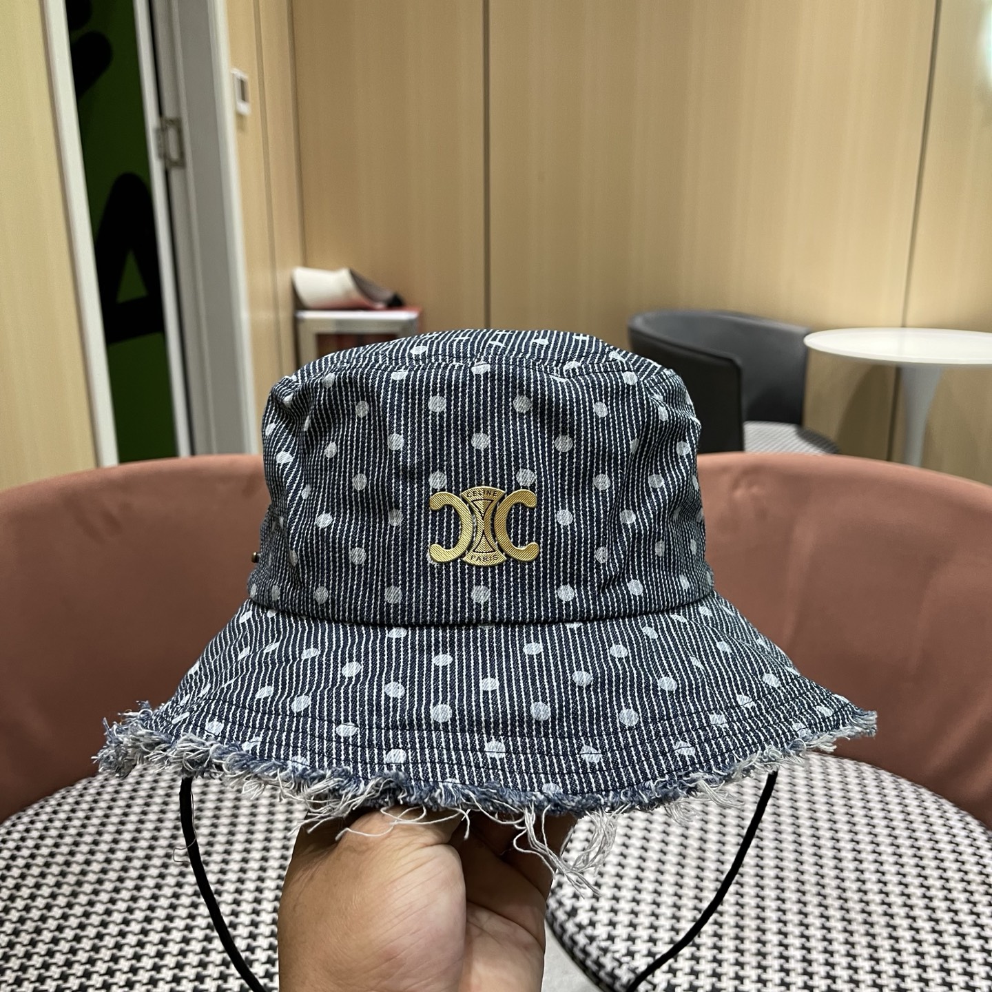 Celine 赛琳 星星条纹牛仔渔夫帽女春夏大帽檐系带显脸 小盆帽户外徒步登山帽子