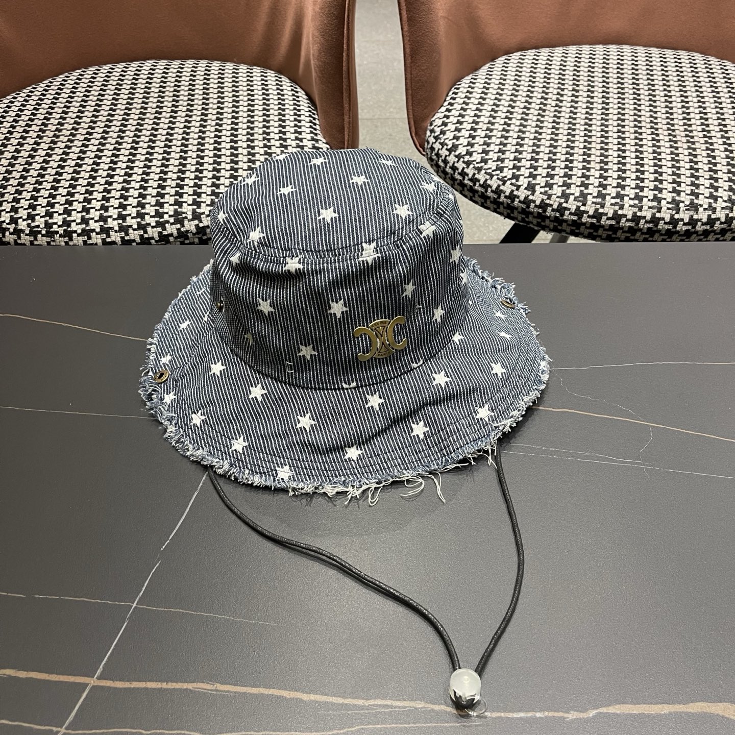 Celine 赛琳 星星条纹牛仔渔夫帽女春夏大帽檐系带显脸 小盆帽户外徒步登山帽子
