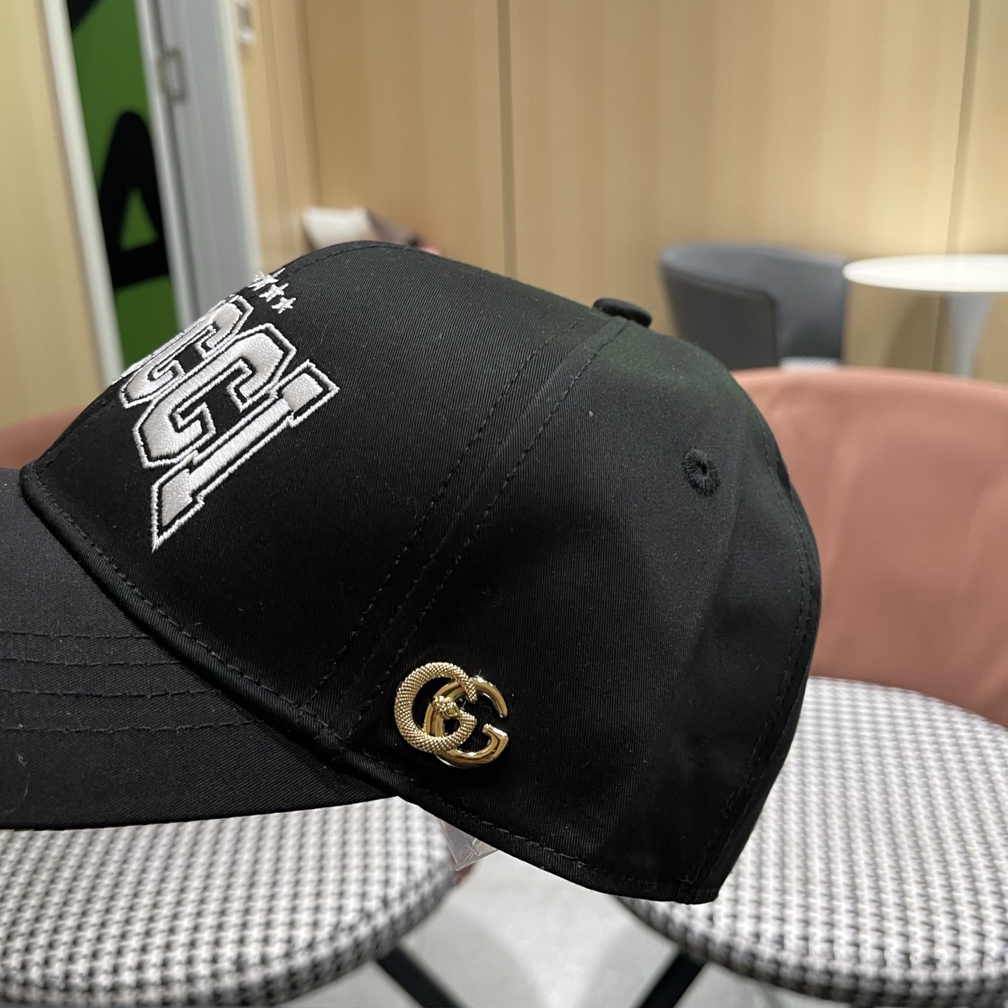 古奇棒球帽♥️GUCCI🧢官网新品，棒球帽，原单品质火爆来袭 高档大气上档次！低调奢华，方便携带！跑量！