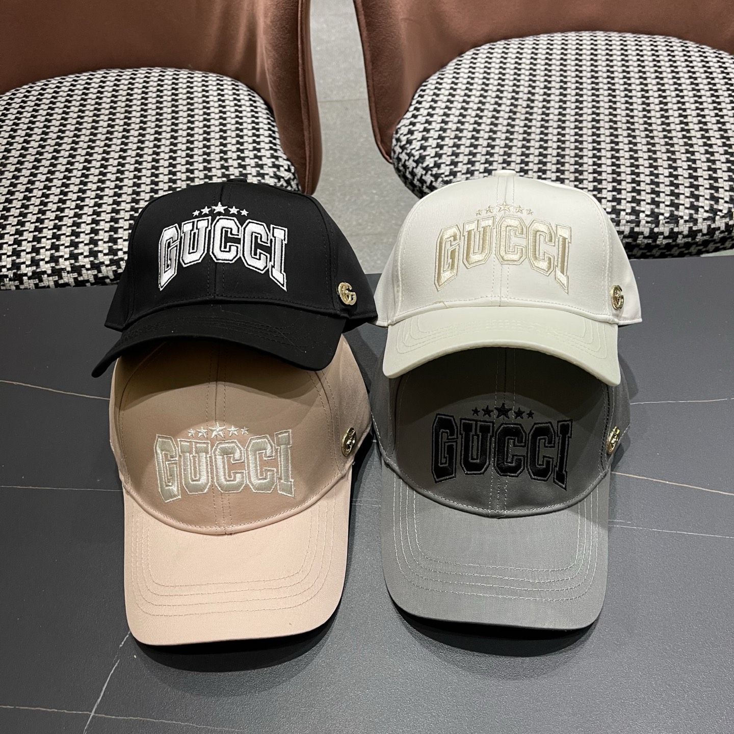 古奇棒球帽♥️GUCCI🧢官网新品，棒球帽，原单品质火爆来袭 高档大气上档次！低调奢华，方便携带！跑量！