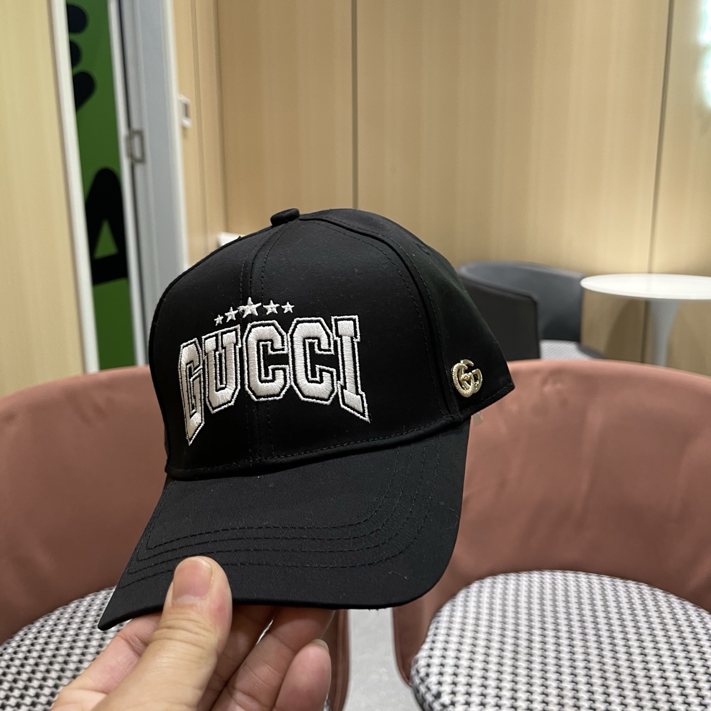 古奇棒球帽♥️GUCCI🧢官网新品，棒球帽，原单品质火爆来袭 高档大气上档次！低调奢华，方便携带！跑量！