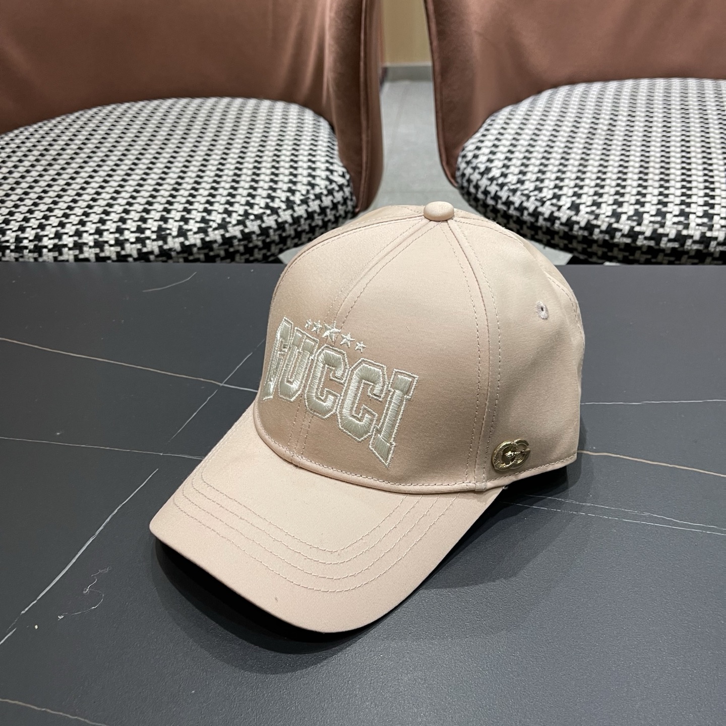 古奇棒球帽♥️GUCCI🧢官网新品，棒球帽，原单品质火爆来袭 高档大气上档次！低调奢华，方便携带！跑量！