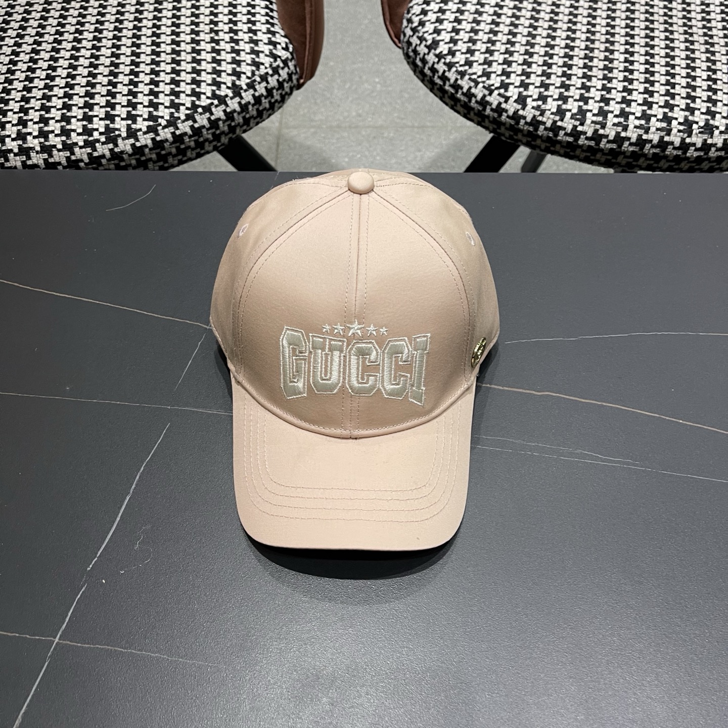 古奇棒球帽♥️GUCCI🧢官网新品，棒球帽，原单品质火爆来袭 高档大气上档次！低调奢华，方便携带！跑量！