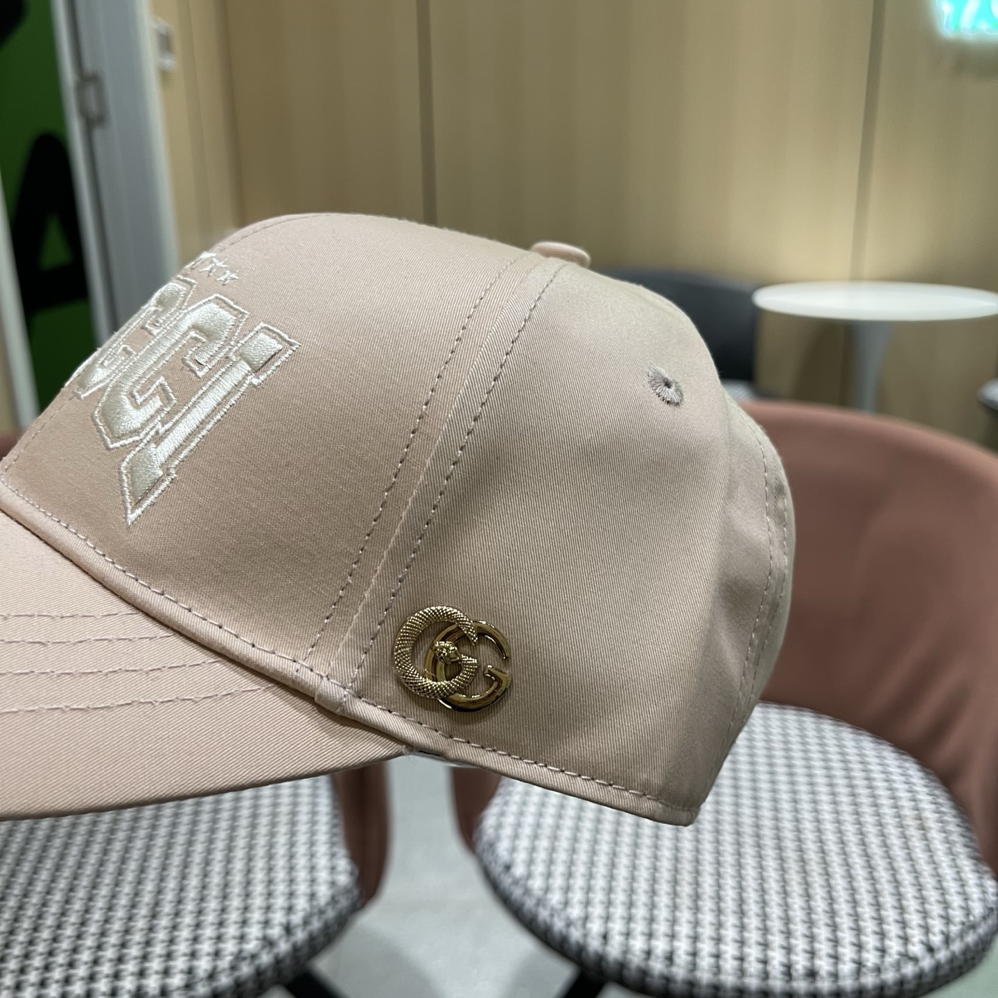 古奇棒球帽♥️GUCCI🧢官网新品，棒球帽，原单品质火爆来袭 高档大气上档次！低调奢华，方便携带！跑量！