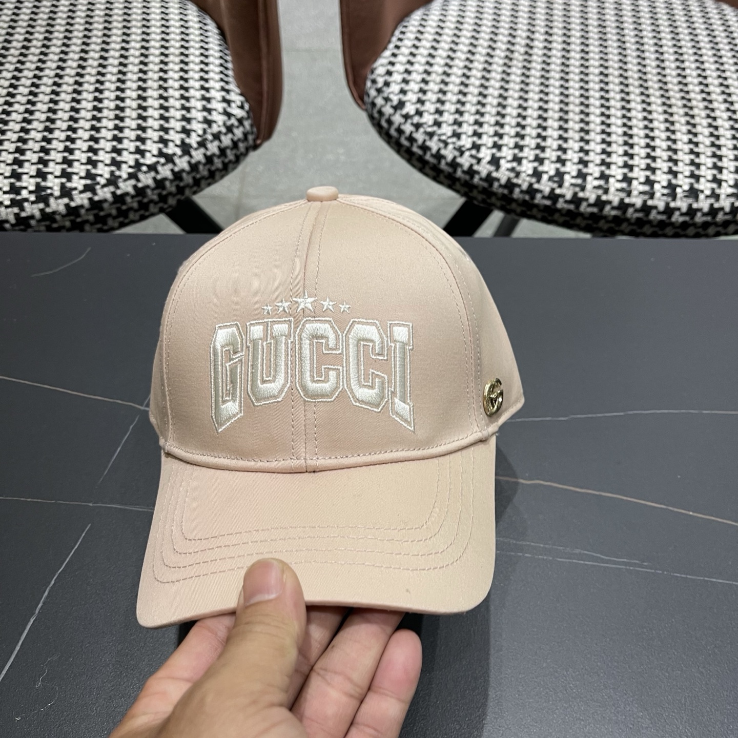 古奇棒球帽♥️GUCCI🧢官网新品，棒球帽，原单品质火爆来袭 高档大气上档次！低调奢华，方便携带！跑量！