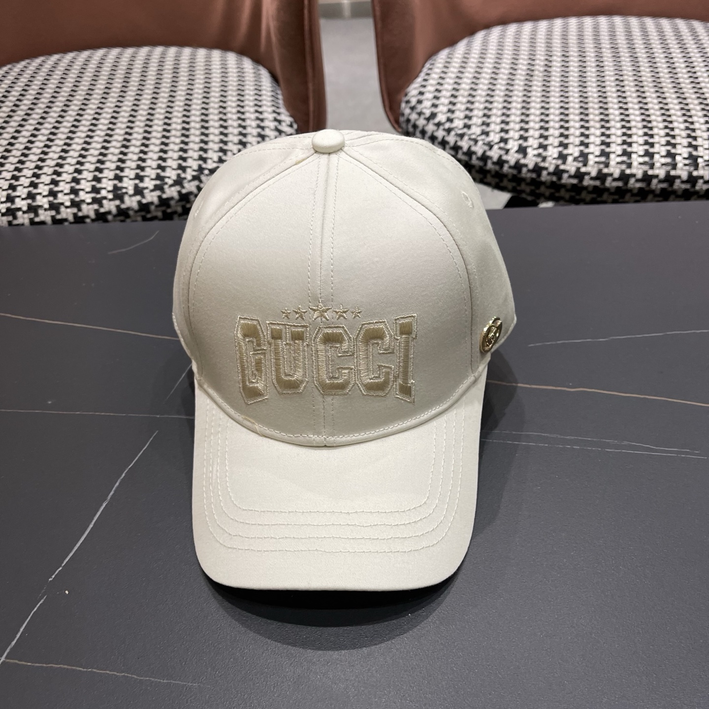 古奇棒球帽♥️GUCCI🧢官网新品，棒球帽，原单品质火爆来袭 高档大气上档次！低调奢华，方便携带！跑量！
