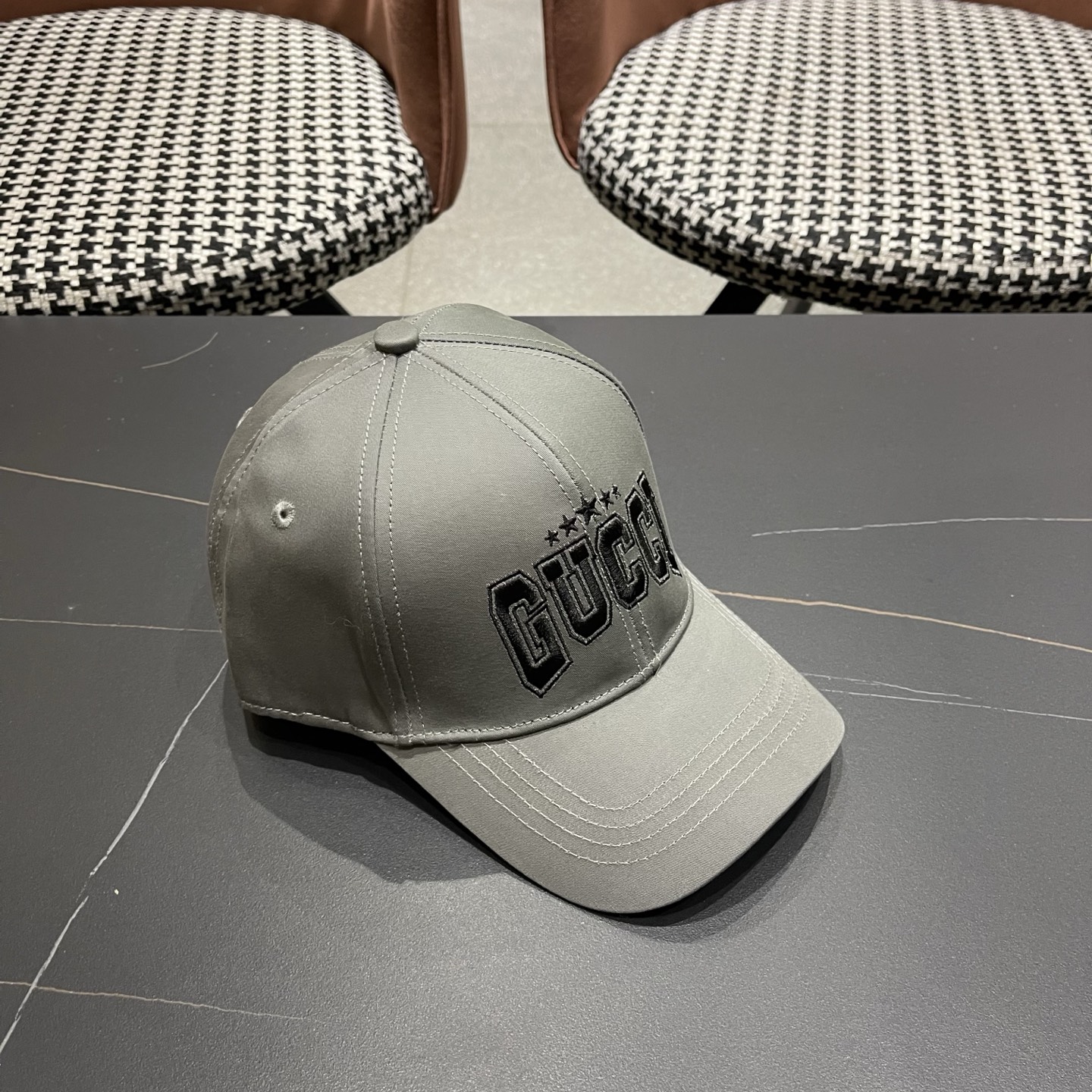古奇棒球帽♥️GUCCI🧢官网新品，棒球帽，原单品质火爆来袭 高档大气上档次！低调奢华，方便携带！跑量！