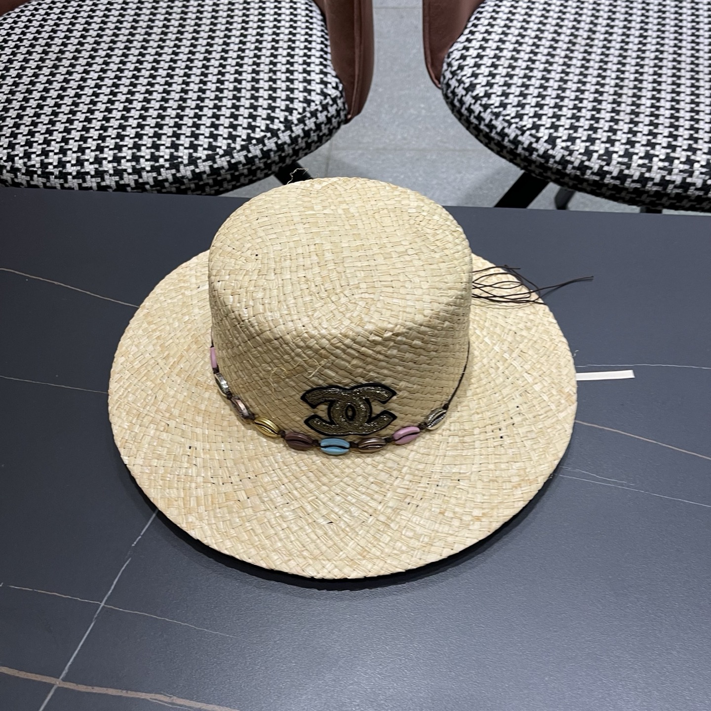 CHANEL香奈儿 简约串珠民族风平顶草帽男女夏季百搭草编防晒遮阳帽子海边沙滩帽