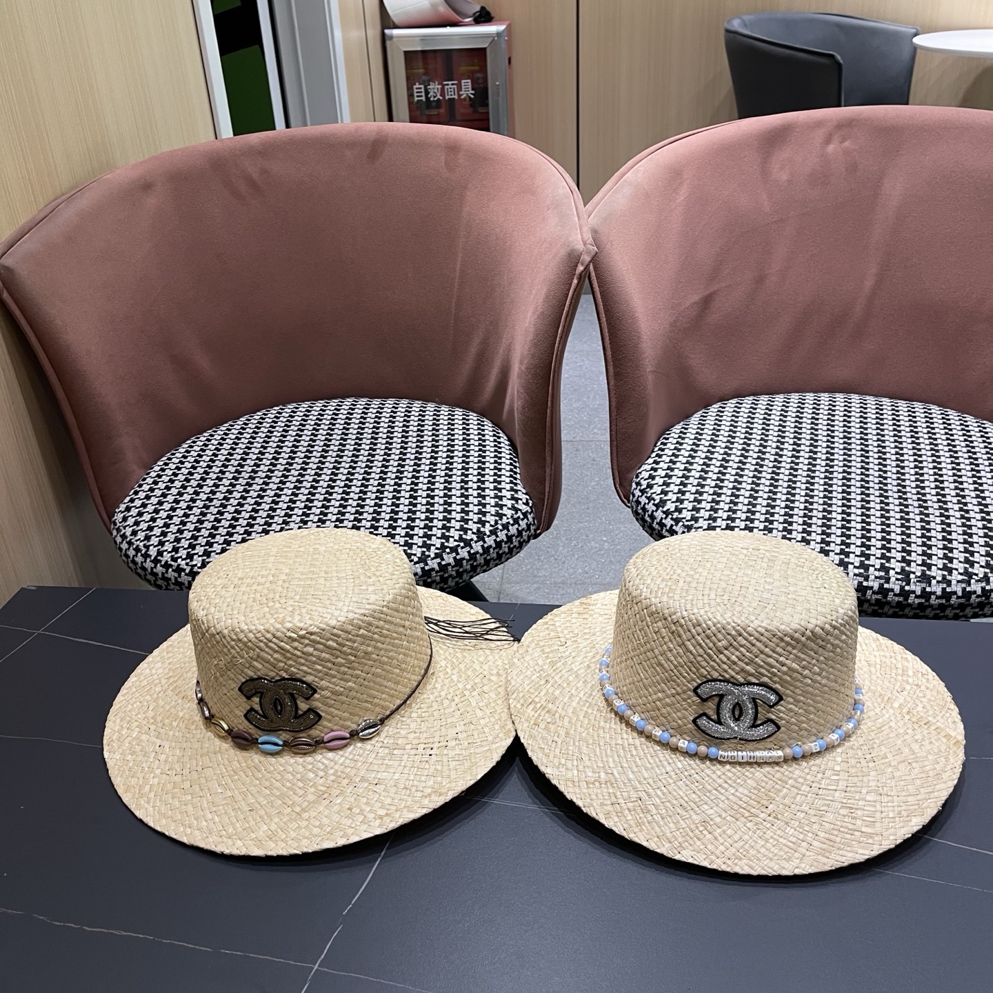 CHANEL香奈儿 简约串珠民族风平顶草帽男女夏季百搭草编防晒遮阳帽子海边沙滩帽