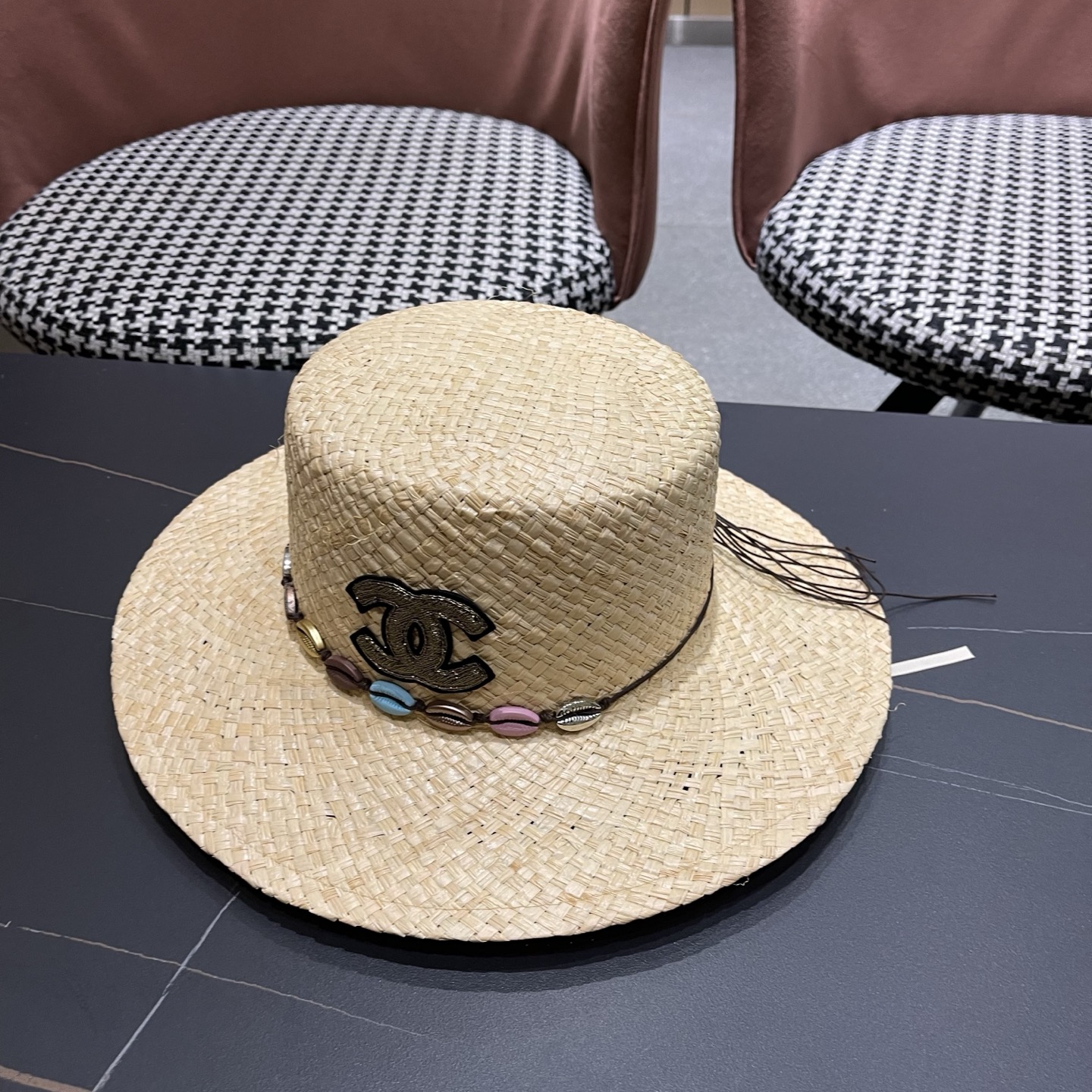CHANEL香奈儿 简约串珠民族风平顶草帽男女夏季百搭草编防晒遮阳帽子海边沙滩帽