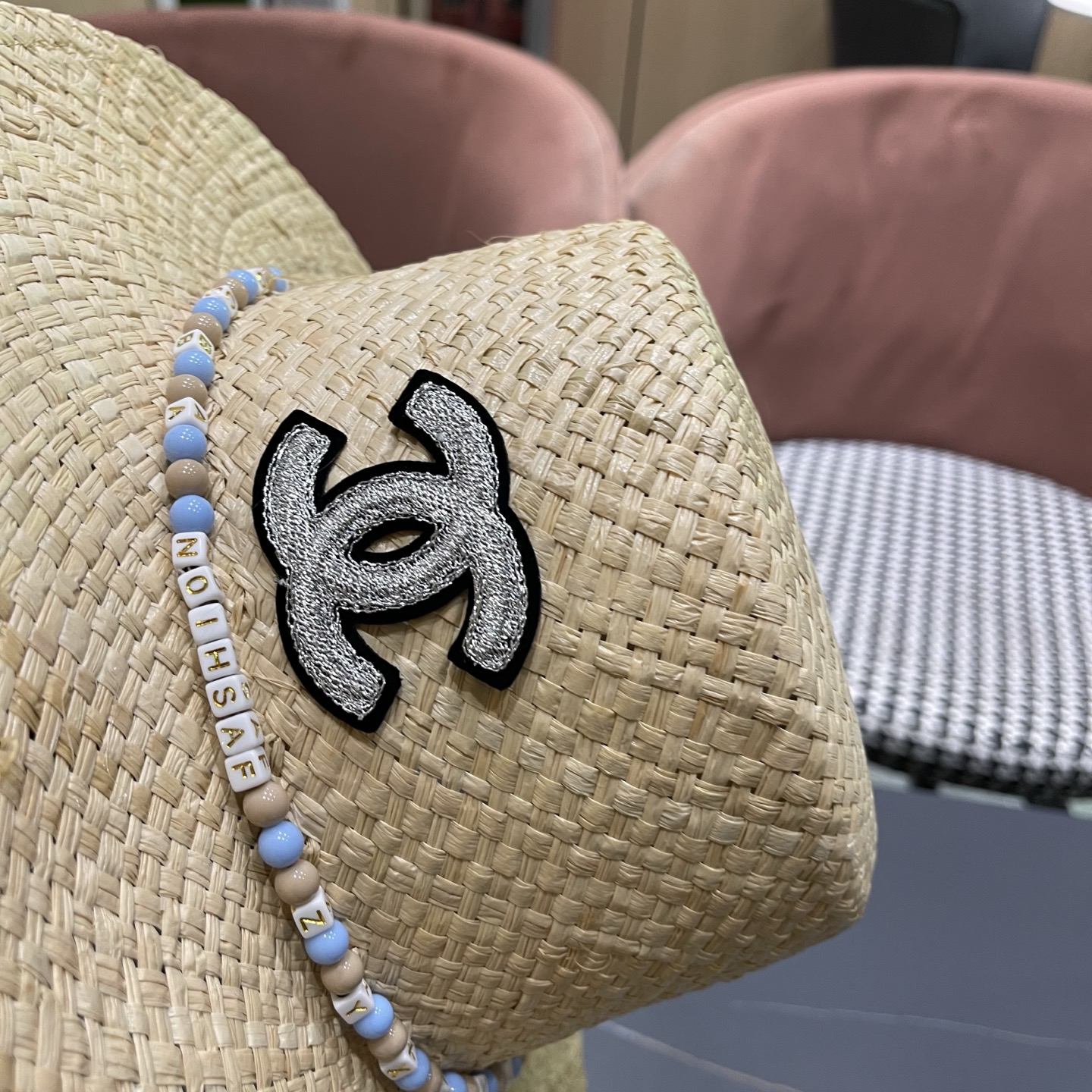 CHANEL香奈儿 简约串珠民族风平顶草帽男女夏季百搭草编防晒遮阳帽子海边沙滩帽