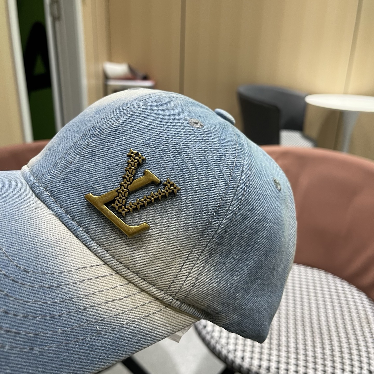 路易威登牛仔洗水棒球帽 LouisVuitton😍新款LV棒球帽，高端大气，百搭款🤗男女通用！跑量！