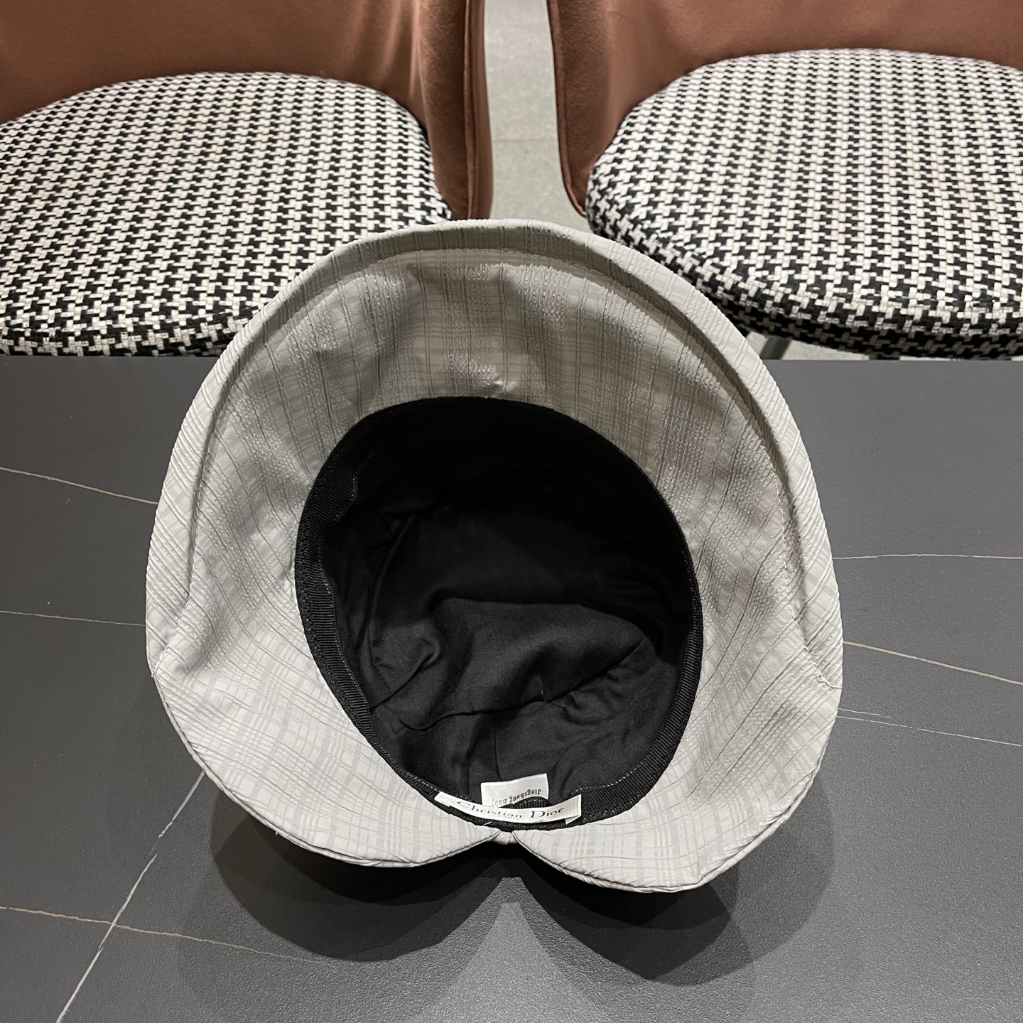 迪奥Dior 帽子女春夏新款防晒遮阳帽户外卷边透气日系盆帽显脸小渔夫帽子潮