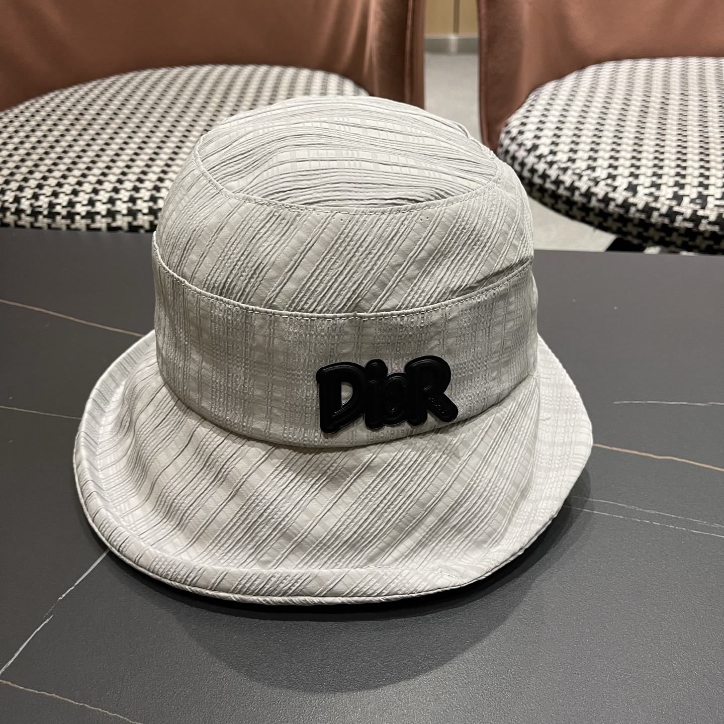 迪奥Dior 帽子女春夏新款防晒遮阳帽户外卷边透气日系盆帽显脸小渔夫帽子潮