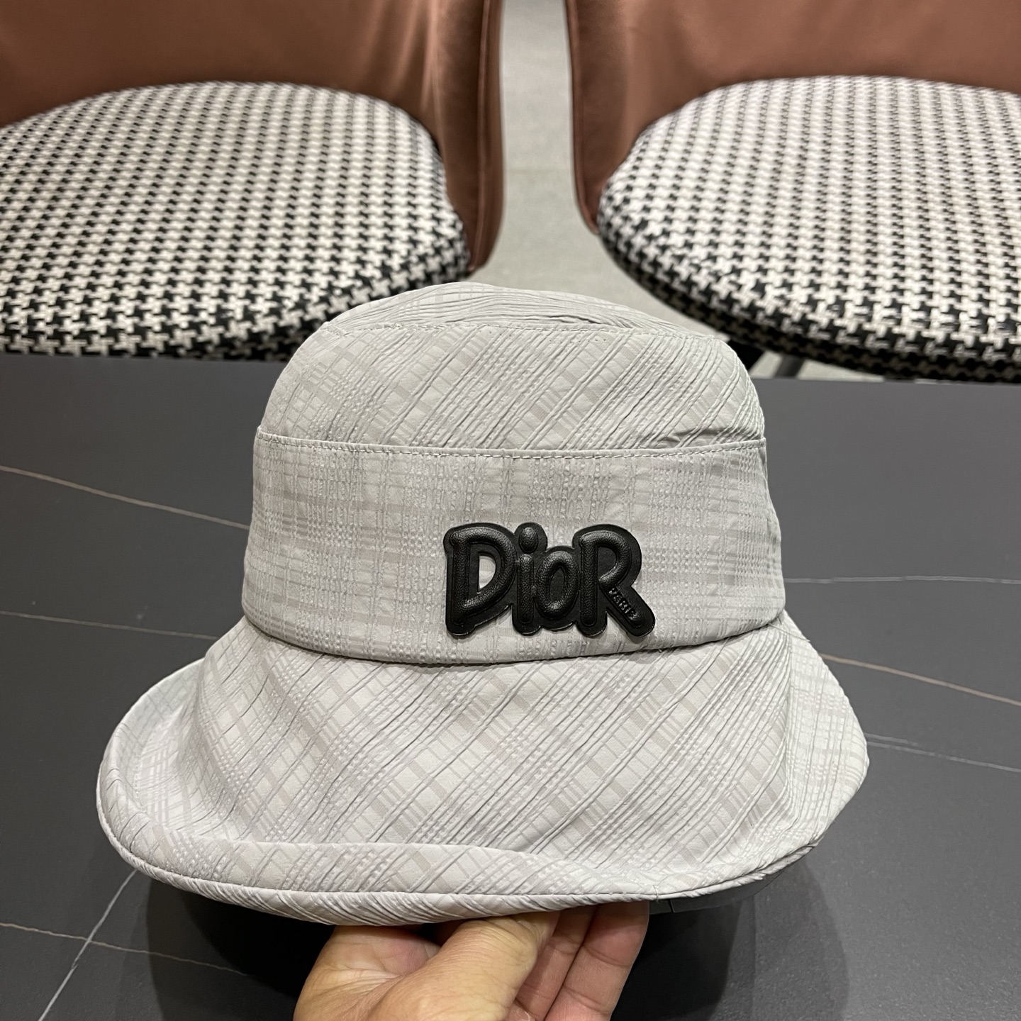 迪奥Dior 帽子女春夏新款防晒遮阳帽户外卷边透气日系盆帽显脸小渔夫帽子潮