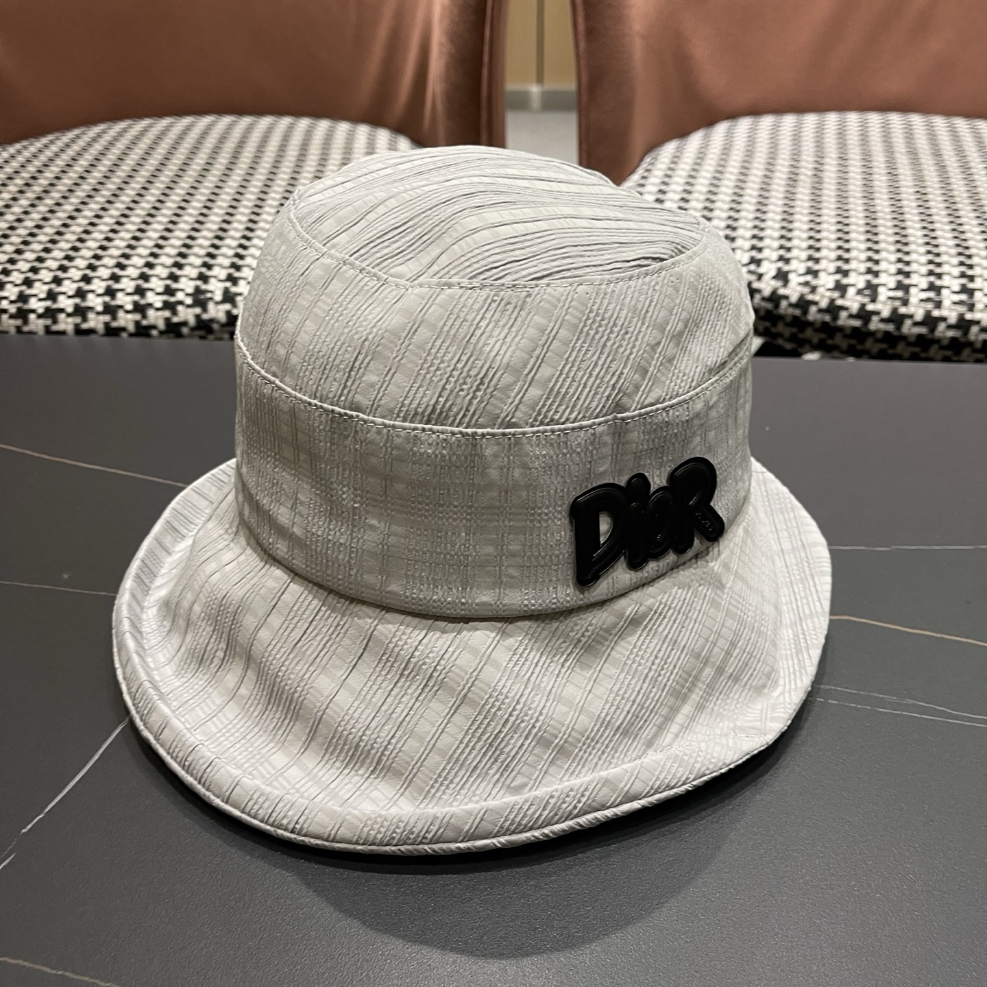 迪奥Dior 帽子女春夏新款防晒遮阳帽户外卷边透气日系盆帽显脸小渔夫帽子潮