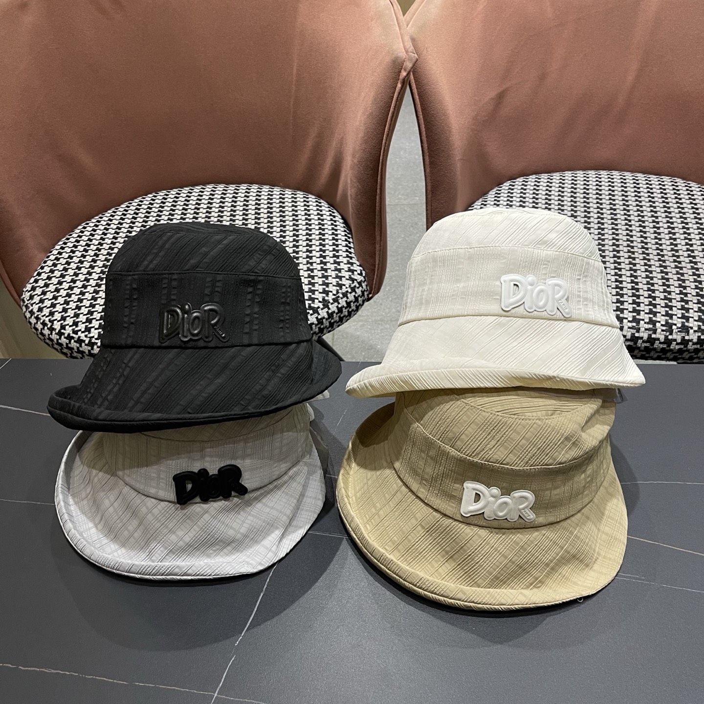 迪奥Dior 帽子女春夏新款防晒遮阳帽户外卷边透气日系盆帽显脸小渔夫帽子潮