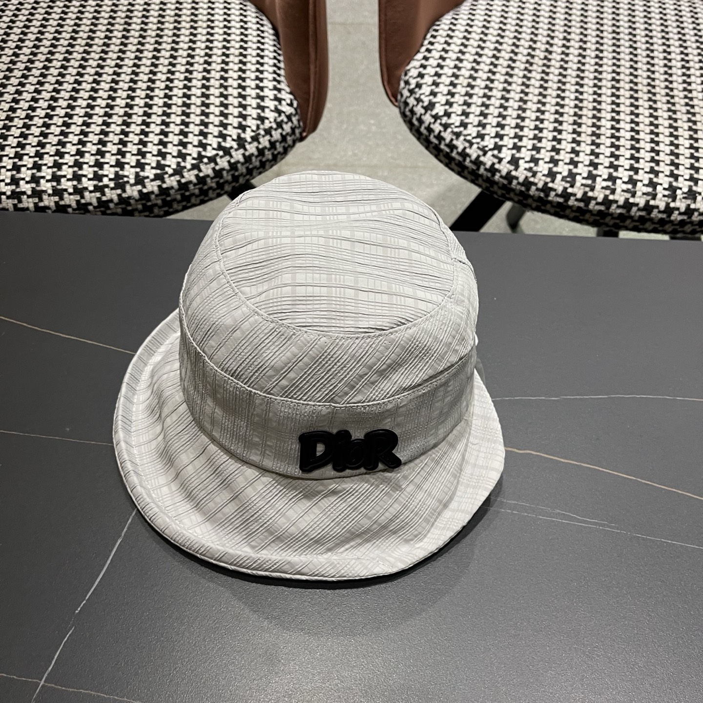 迪奥Dior 帽子女春夏新款防晒遮阳帽户外卷边透气日系盆帽显脸小渔夫帽子潮