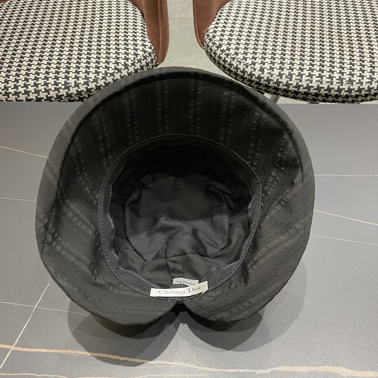 迪奥Dior 帽子女春夏新款防晒遮阳帽户外卷边透气日系盆帽显脸小渔夫帽子潮