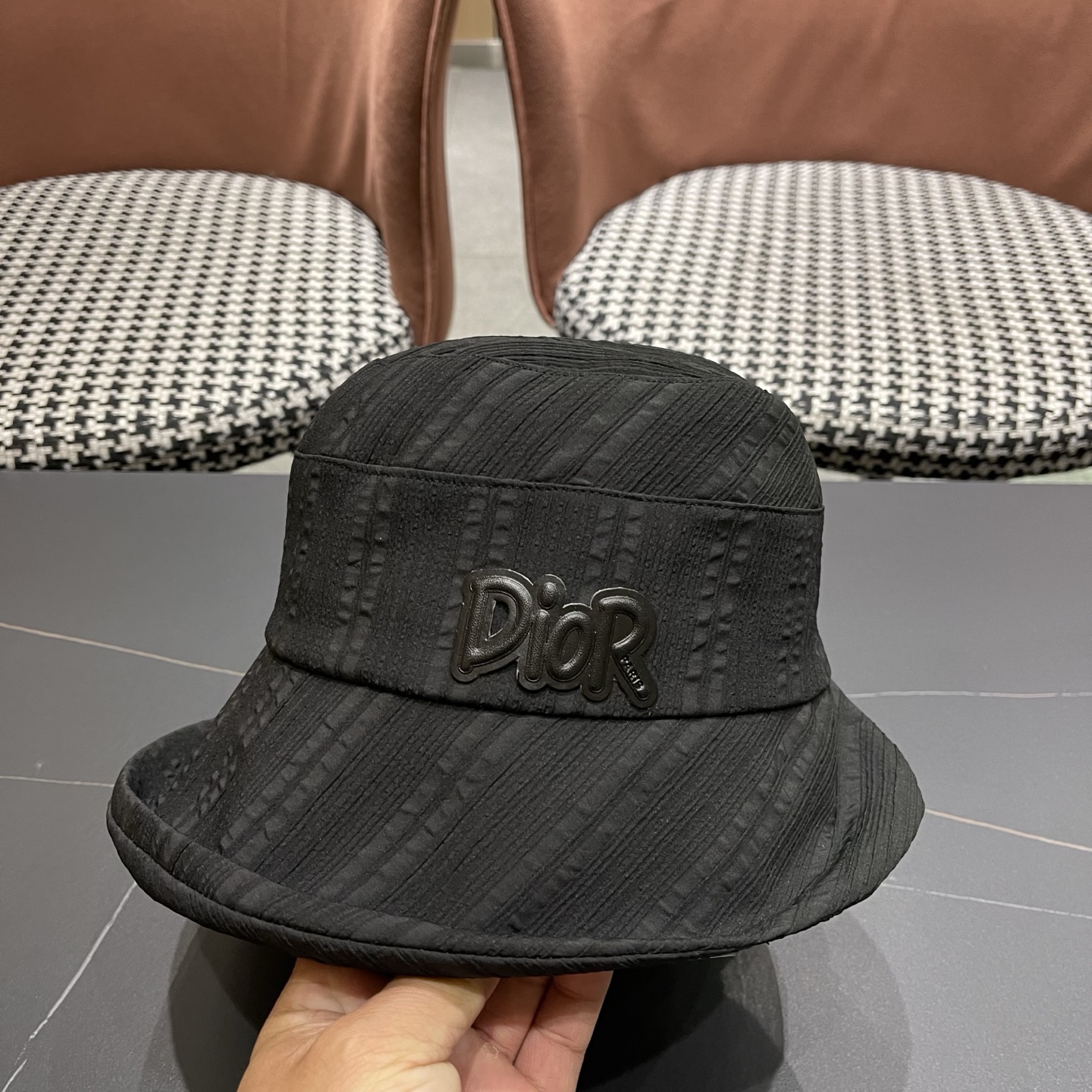 迪奥Dior 帽子女春夏新款防晒遮阳帽户外卷边透气日系盆帽显脸小渔夫帽子潮