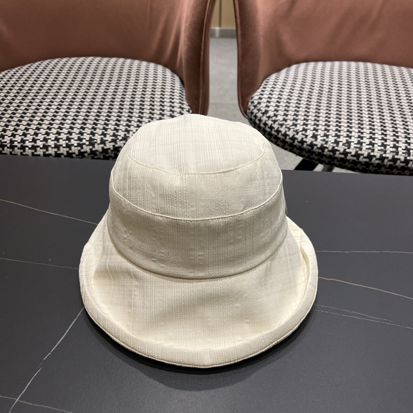 迪奥Dior 帽子女春夏新款防晒遮阳帽户外卷边透气日系盆帽显脸小渔夫帽子潮