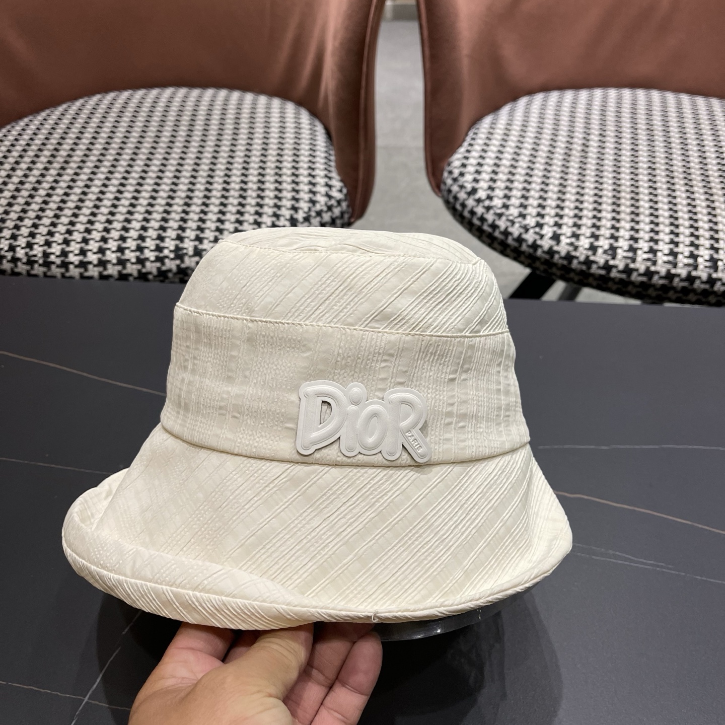 迪奥Dior 帽子女春夏新款防晒遮阳帽户外卷边透气日系盆帽显脸小渔夫帽子潮