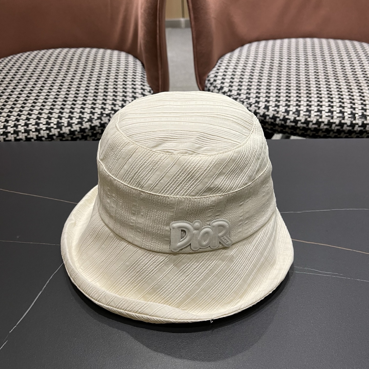 迪奥Dior 帽子女春夏新款防晒遮阳帽户外卷边透气日系盆帽显脸小渔夫帽子潮