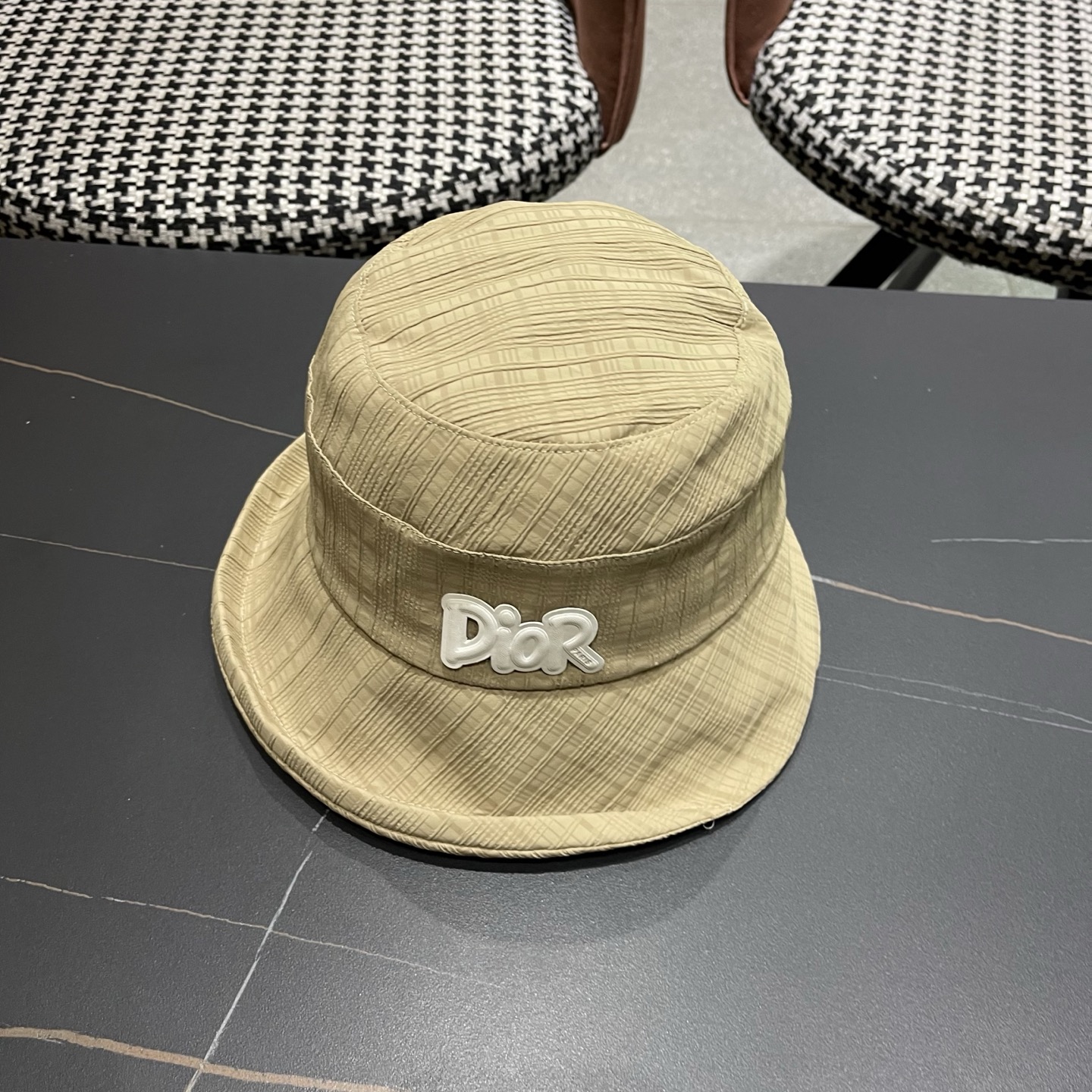 迪奥Dior 帽子女春夏新款防晒遮阳帽户外卷边透气日系盆帽显脸小渔夫帽子潮