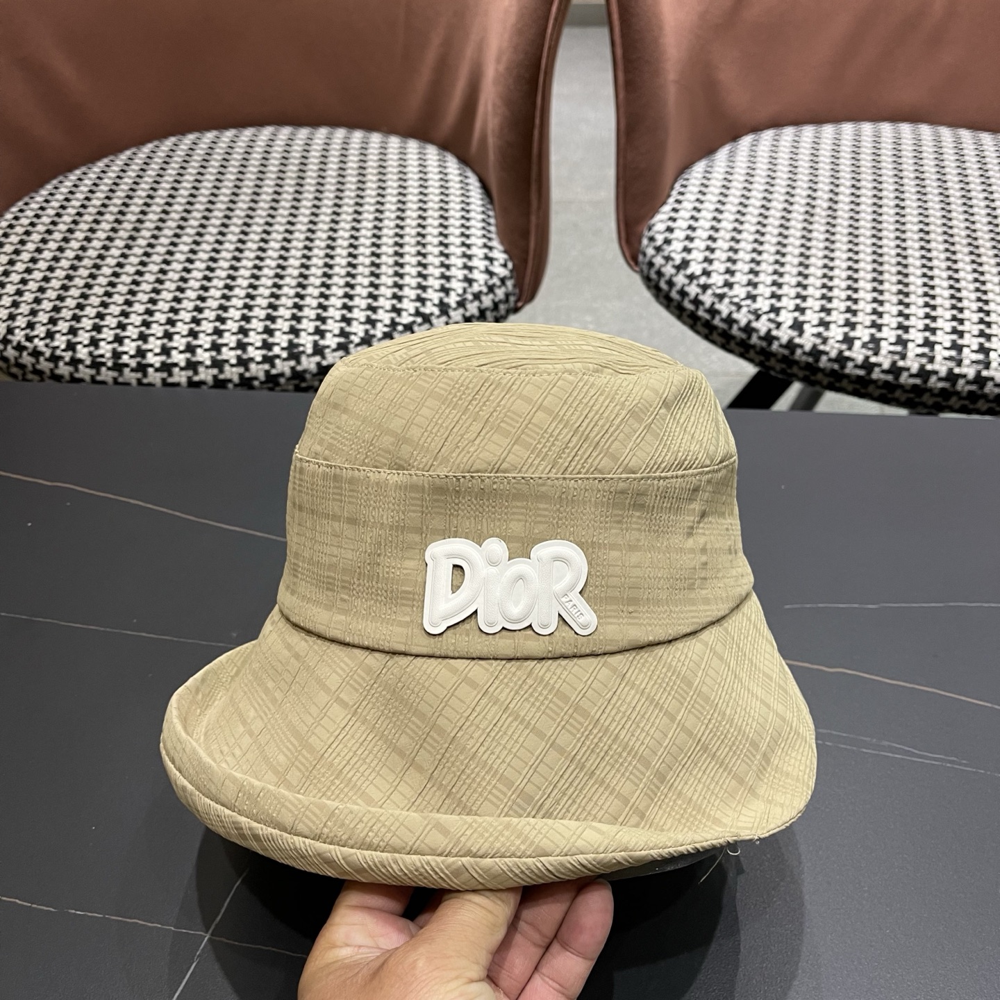 迪奥Dior 帽子女春夏新款防晒遮阳帽户外卷边透气日系盆帽显脸小渔夫帽子潮