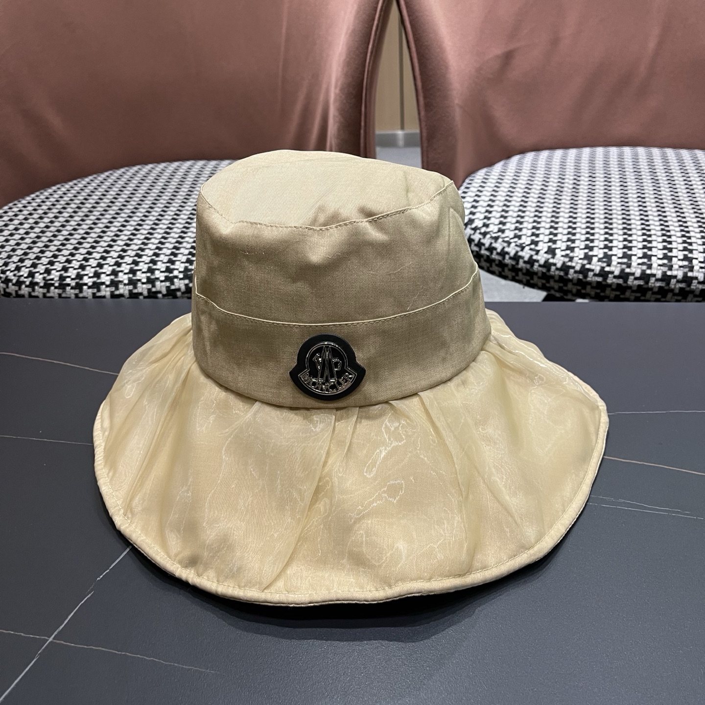 MONCLER（蒙口）春夏百搭可折叠大檐防晒帽女透气遮阳帽户外出游休闲渔夫帽显脸小