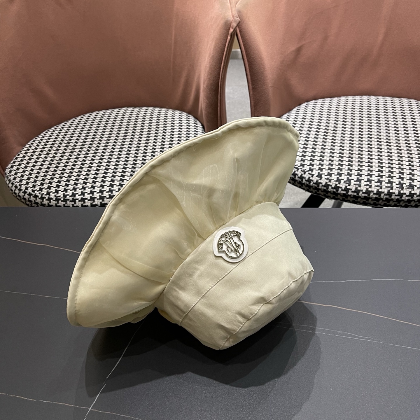 MONCLER（蒙口）春夏百搭可折叠大檐防晒帽女透气遮阳帽户外出游休闲渔夫帽显脸小