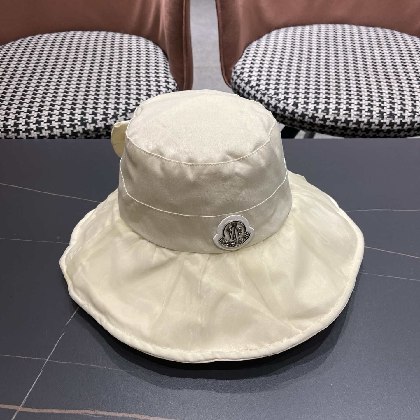 MONCLER（蒙口）春夏百搭可折叠大檐防晒帽女透气遮阳帽户外出游休闲渔夫帽显脸小