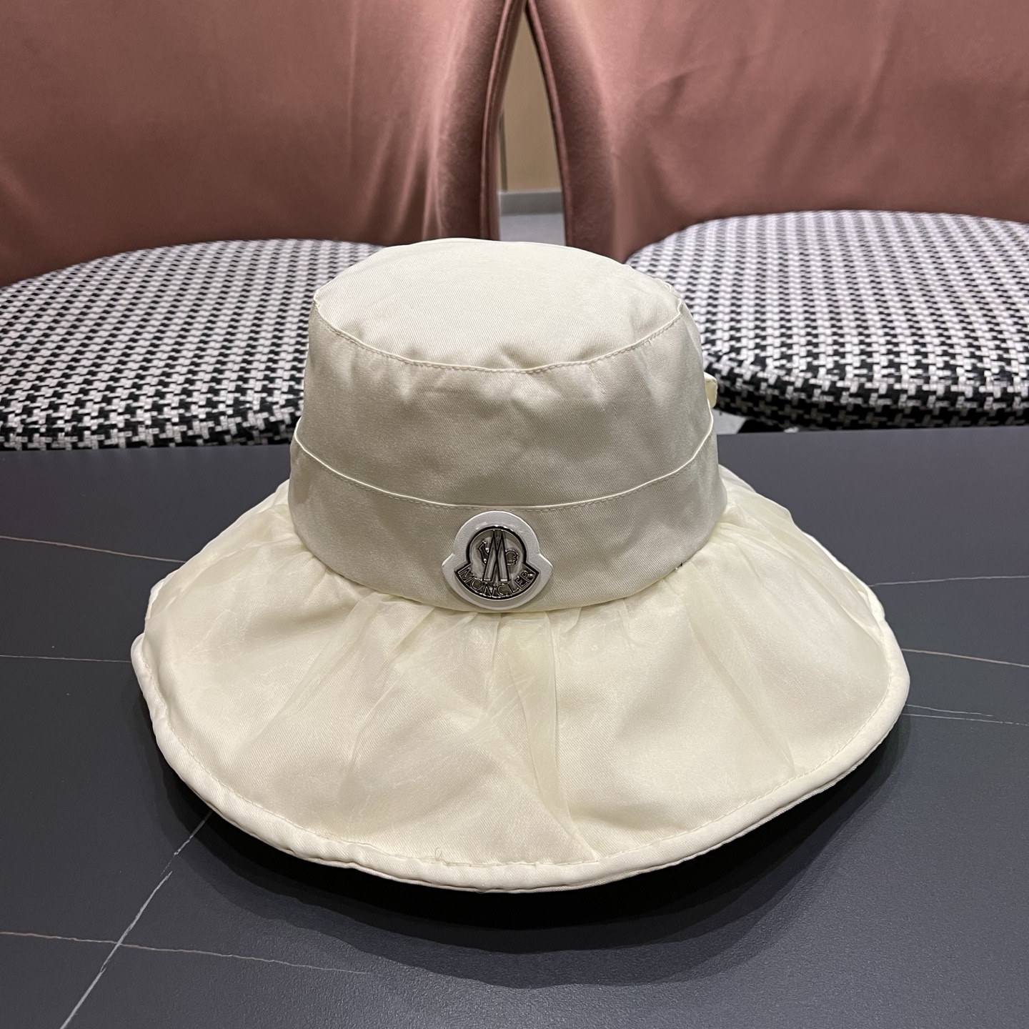 MONCLER（蒙口）春夏百搭可折叠大檐防晒帽女透气遮阳帽户外出游休闲渔夫帽显脸小