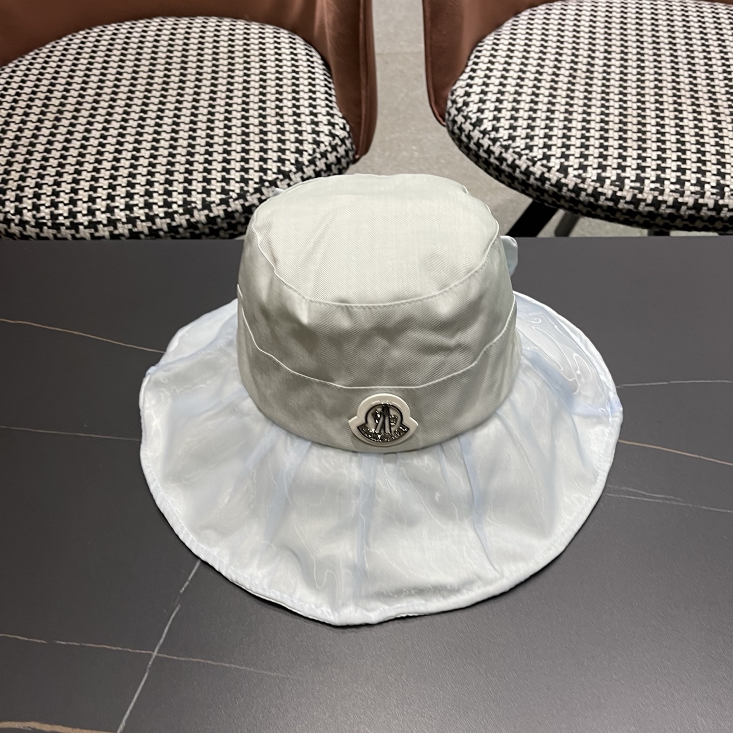 MONCLER（蒙口）春夏百搭可折叠大檐防晒帽女透气遮阳帽户外出游休闲渔夫帽显脸小