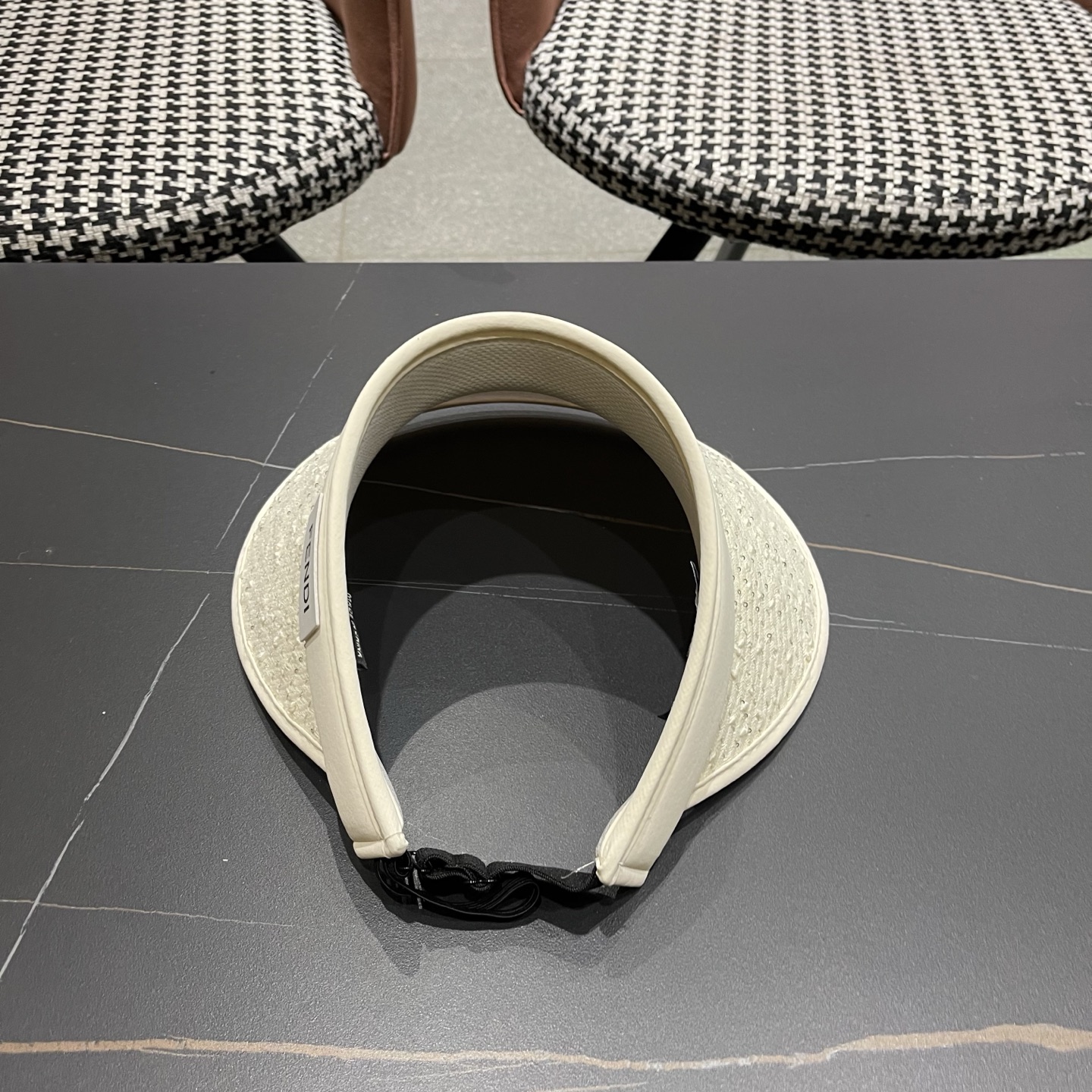 FENDI 芬迪 防晒帽子女春夏户外太阳帽防紫外线遮阳空顶帽大檐骑行发箍贝壳帽