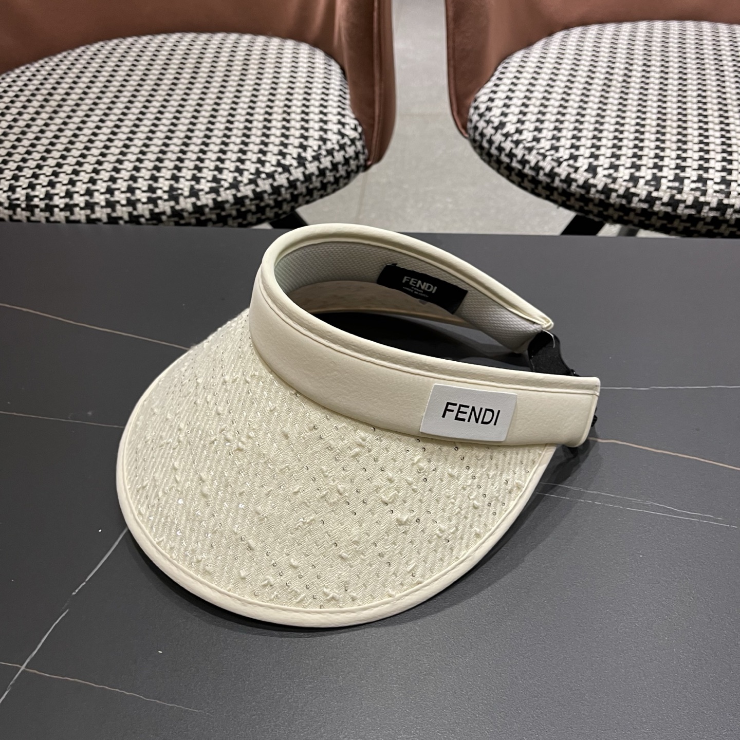 FENDI 芬迪 防晒帽子女春夏户外太阳帽防紫外线遮阳空顶帽大檐骑行发箍贝壳帽